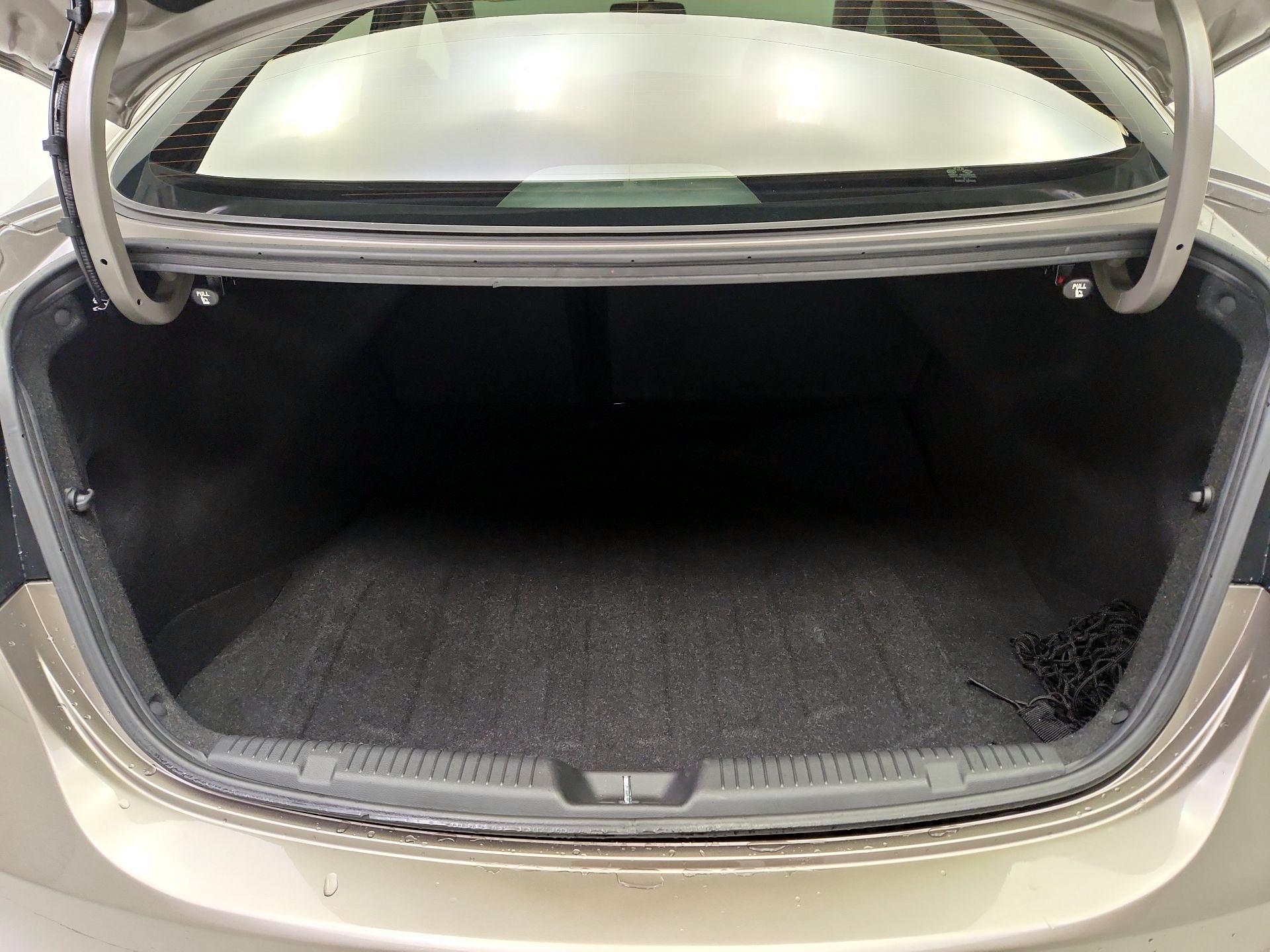 Thumbnail: 2014 Hyundai Elantra - 20