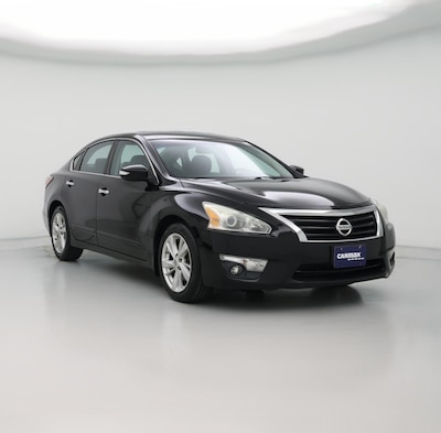 Black 2015 Nissan Altima SV