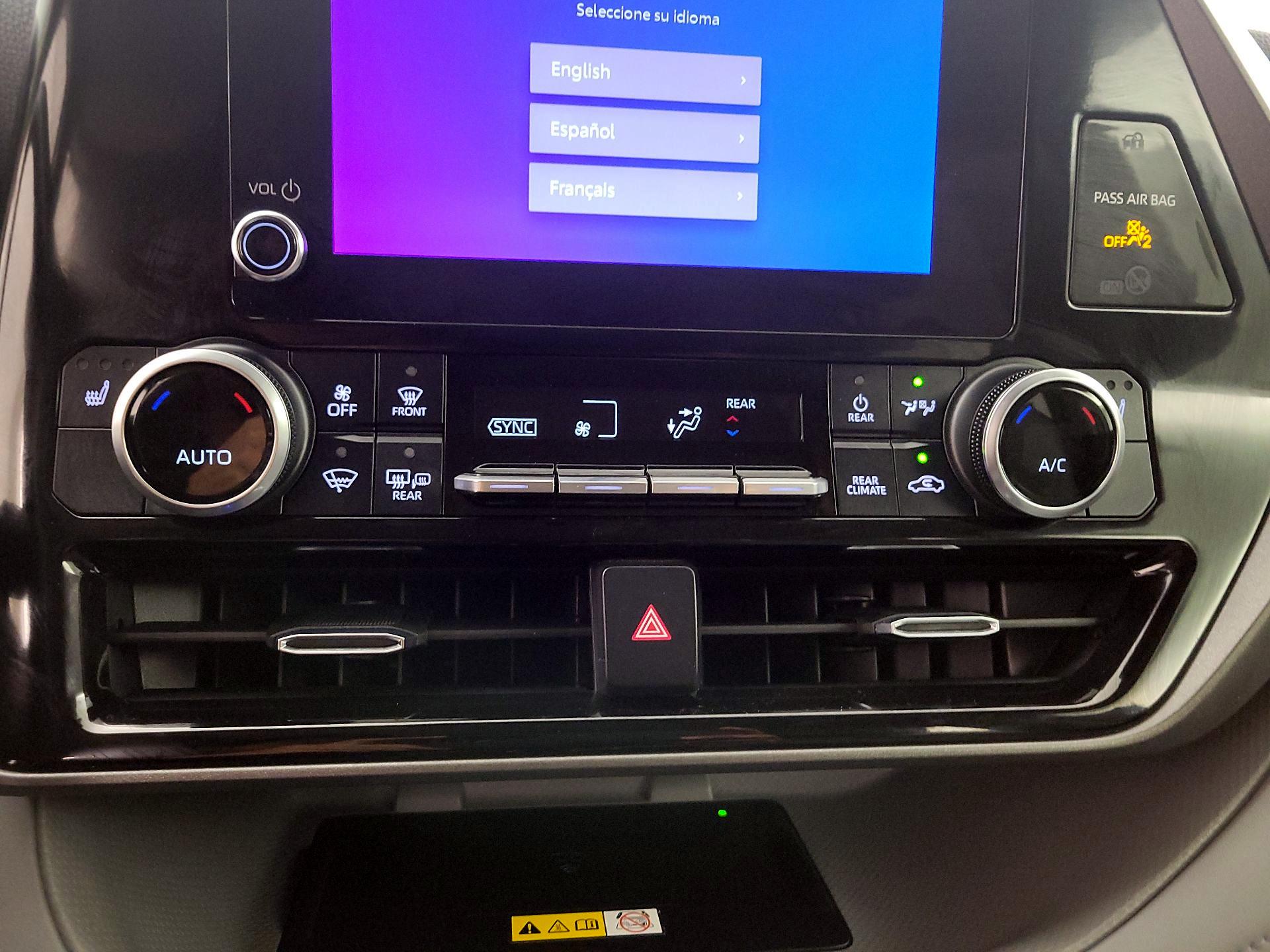 Thumbnail: 2023 Toyota Highlander - 16