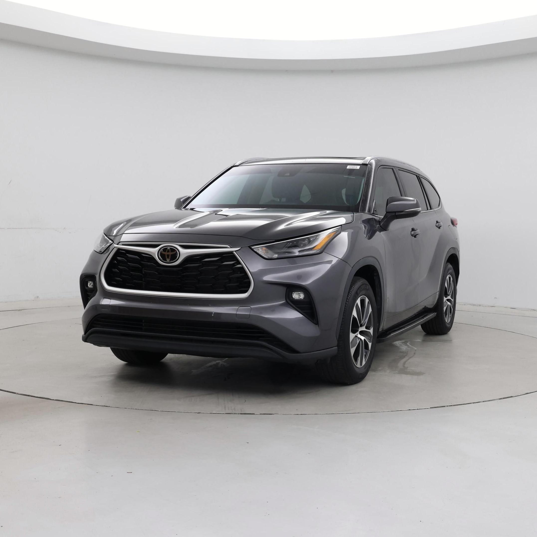 Thumbnail: 2023 Toyota Highlander - 4