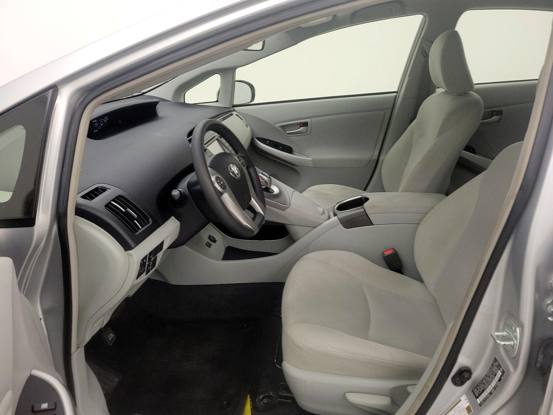 Thumbnail: 2015 Toyota Prius - 11
