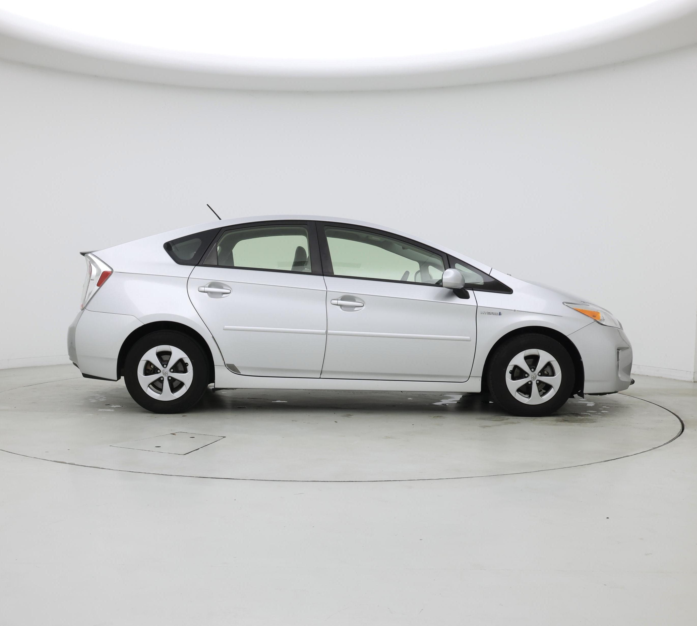 Thumbnail: 2015 Toyota Prius - 7