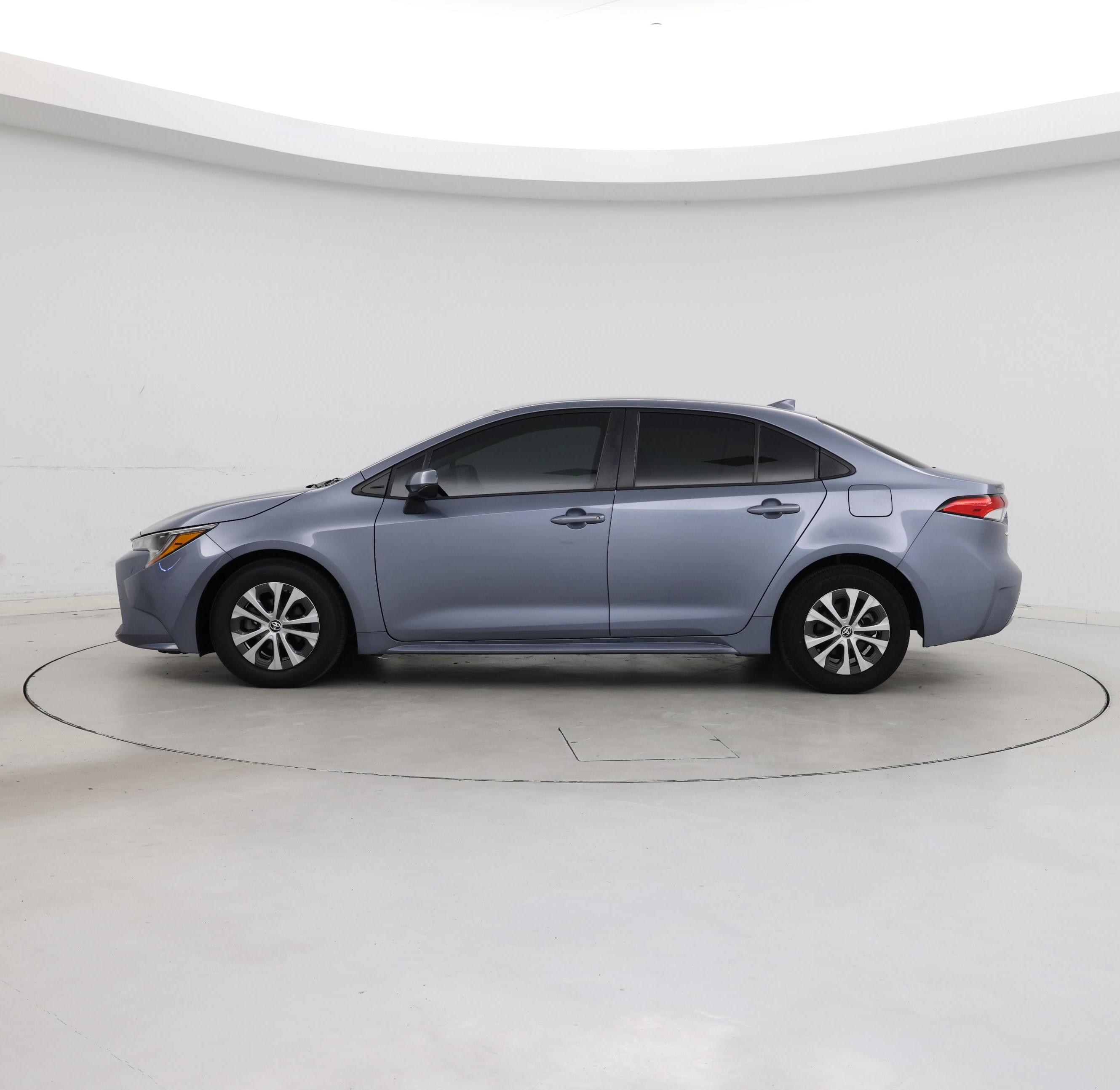 Thumbnail: 2022 Toyota Corolla - 3