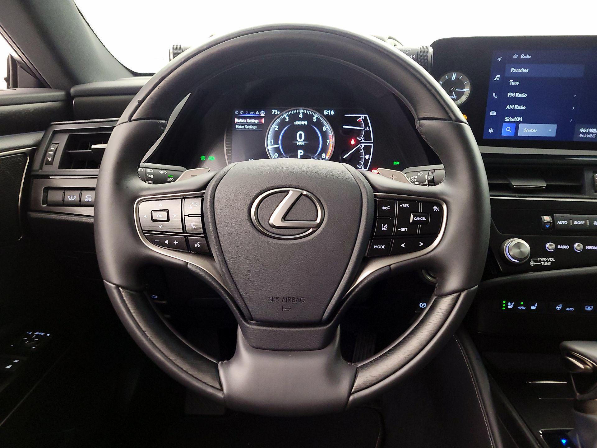 Thumbnail: 2025 Lexus ES - 10