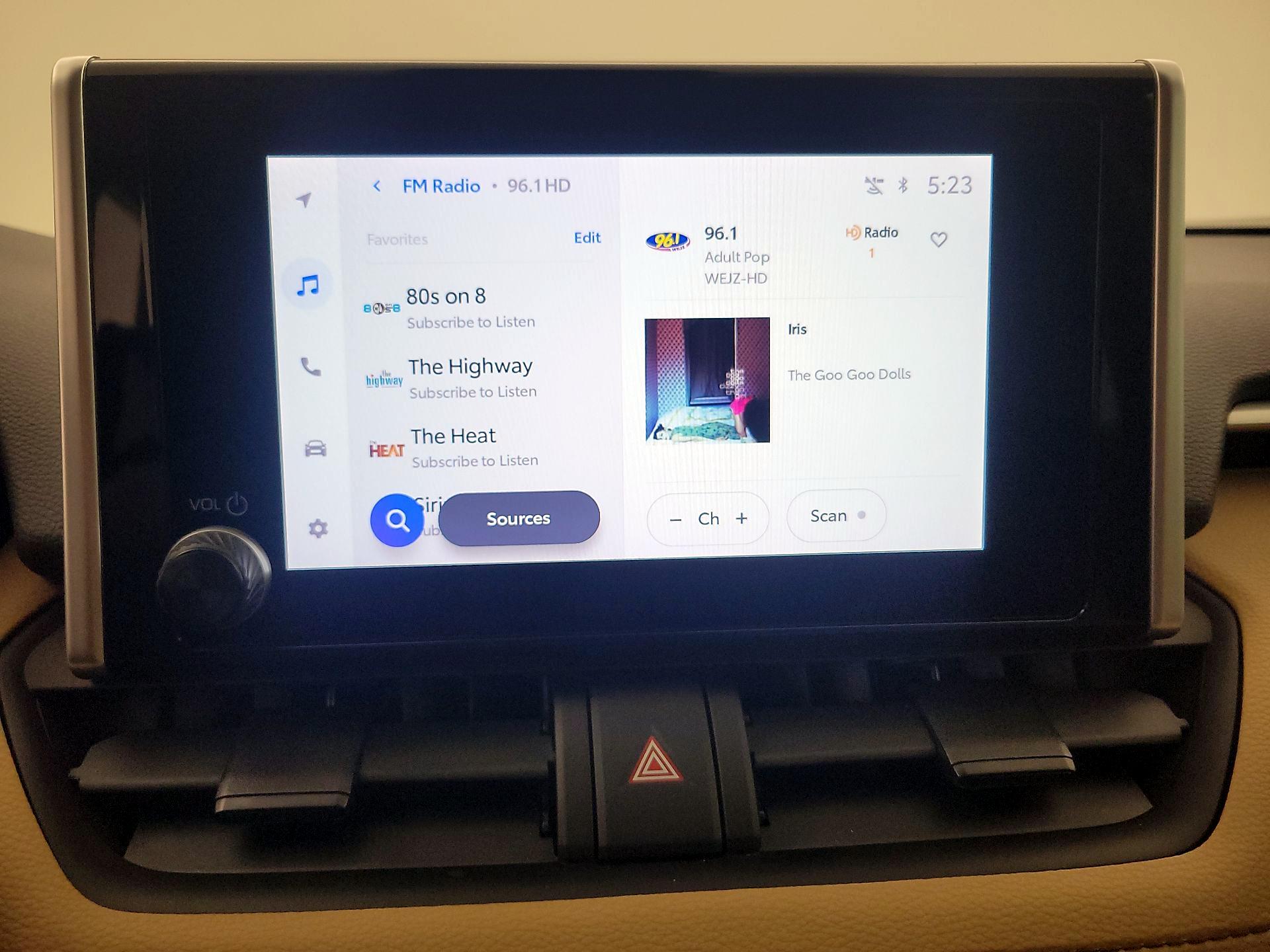 Thumbnail: 2023 Toyota RAV4 - 15