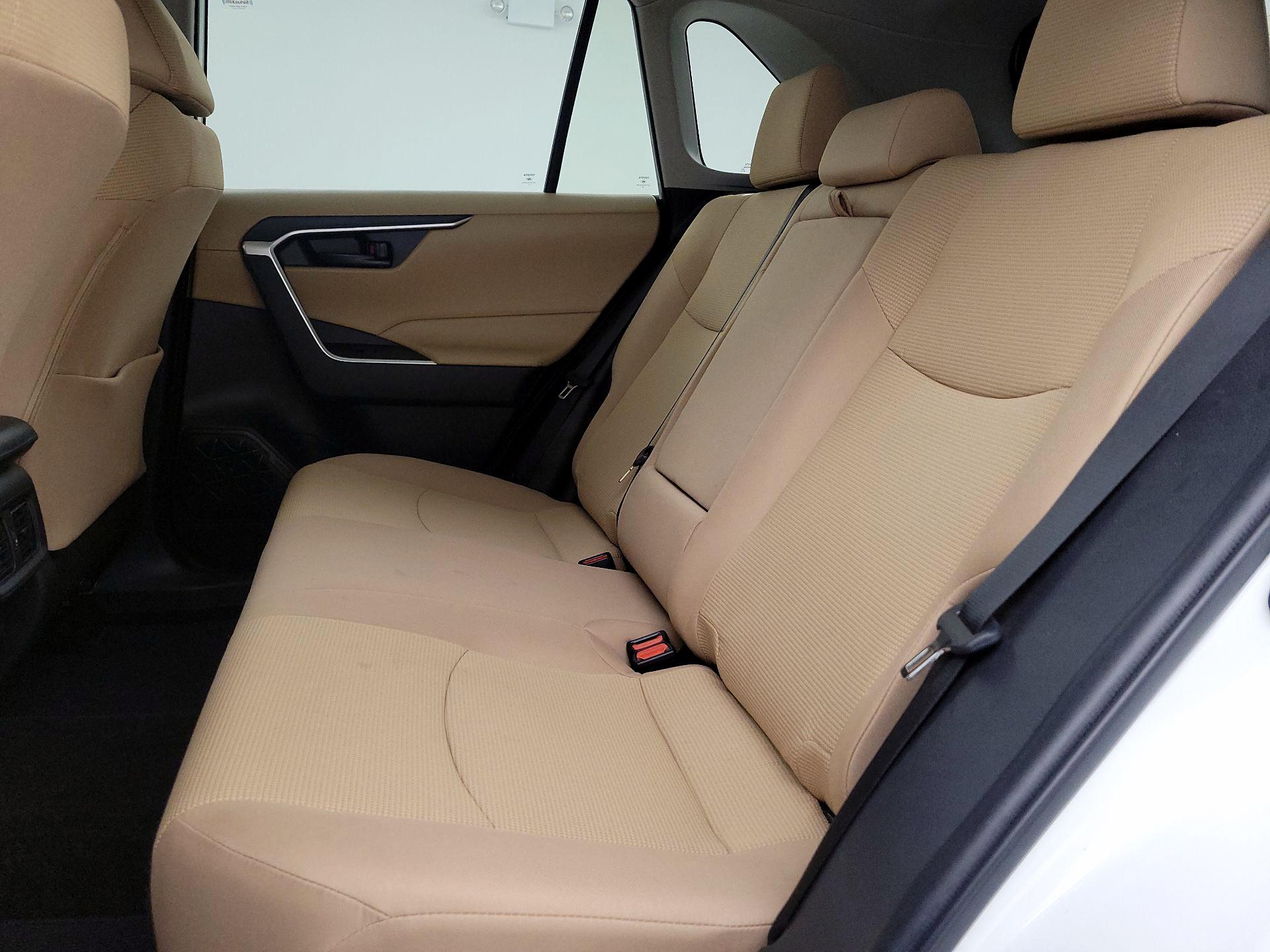 Thumbnail: 2023 Toyota RAV4 - 19