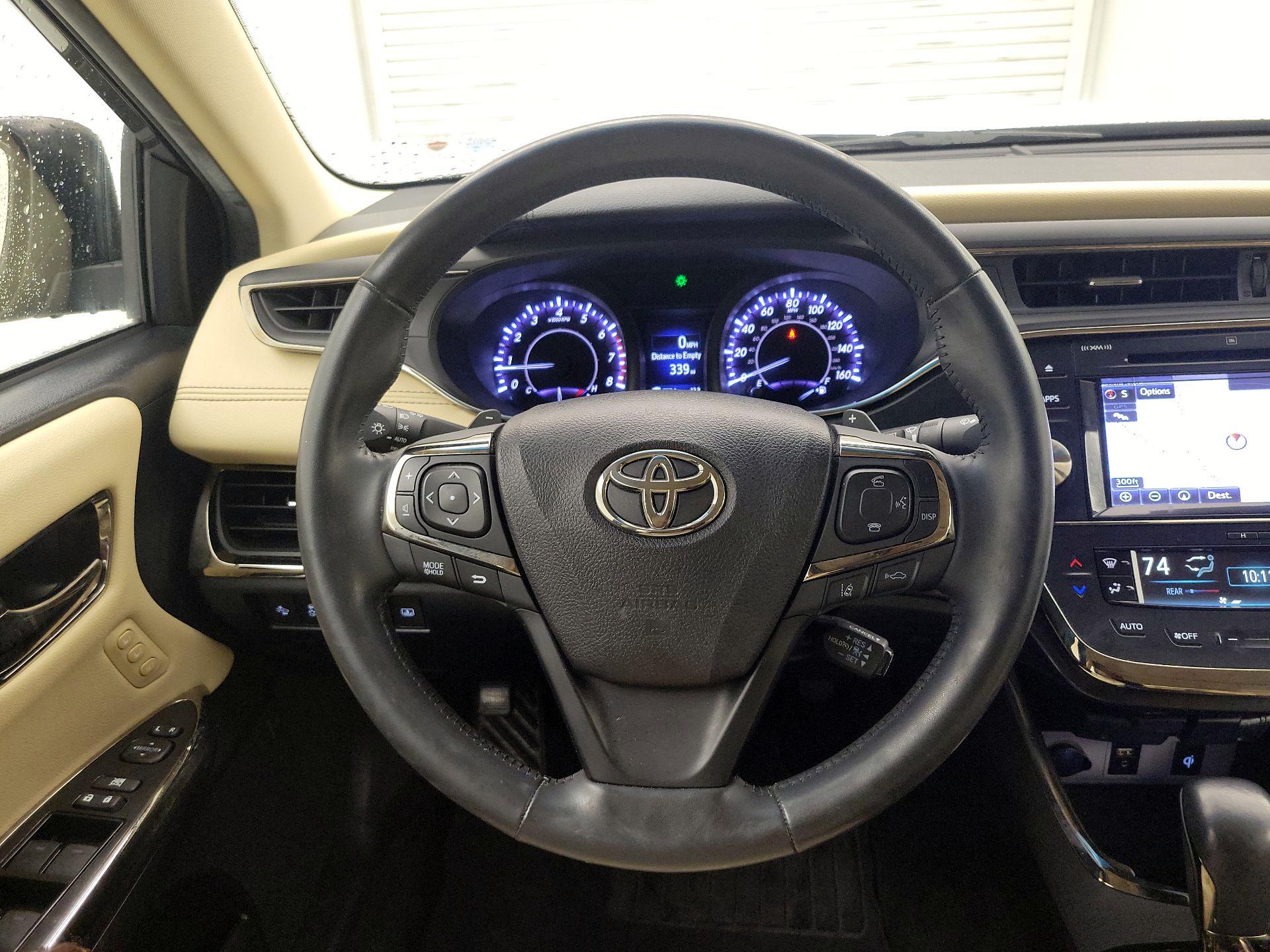 Thumbnail: 2016 Toyota Avalon - 10