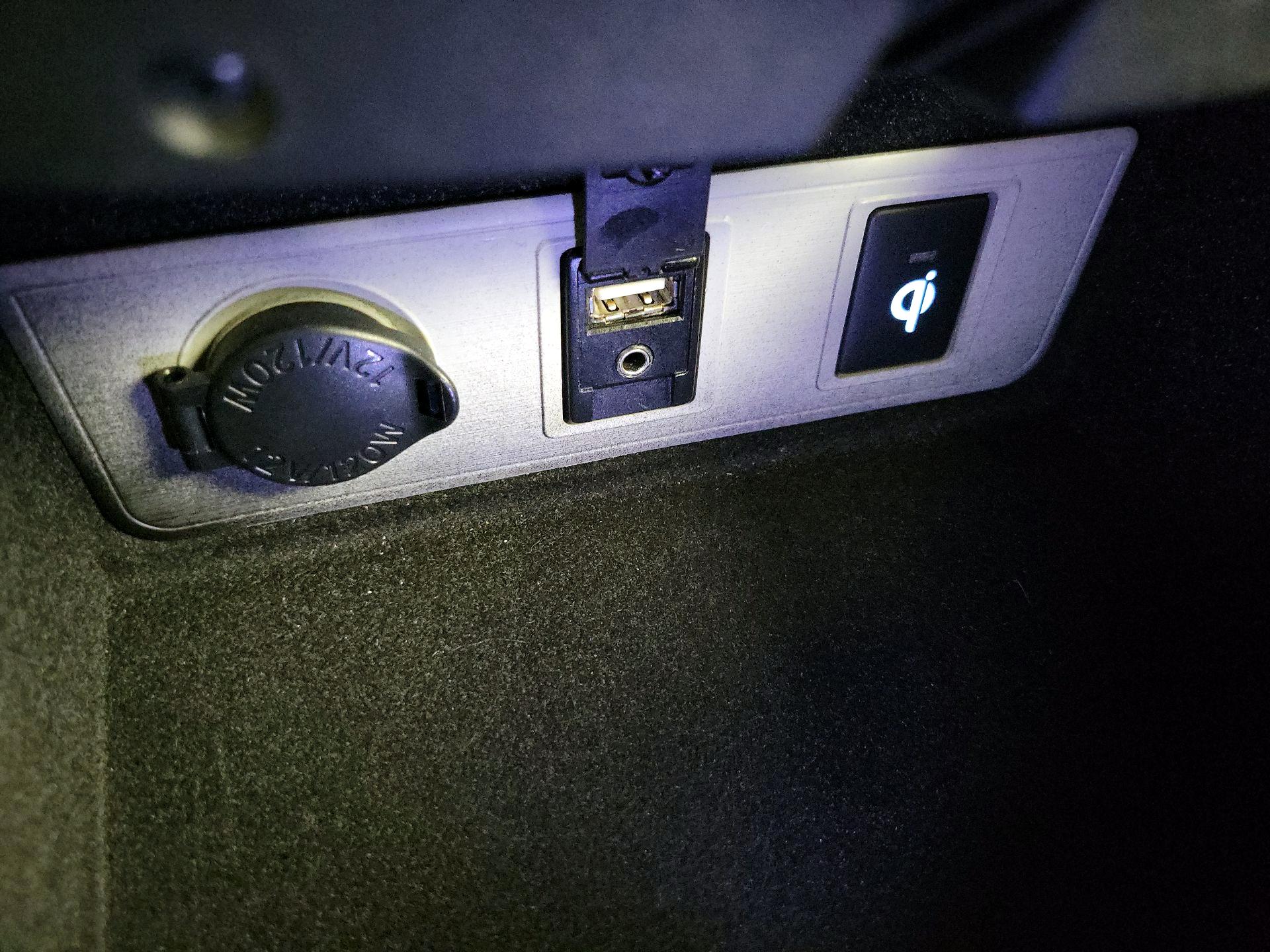 Thumbnail: 2016 Toyota Avalon - 19