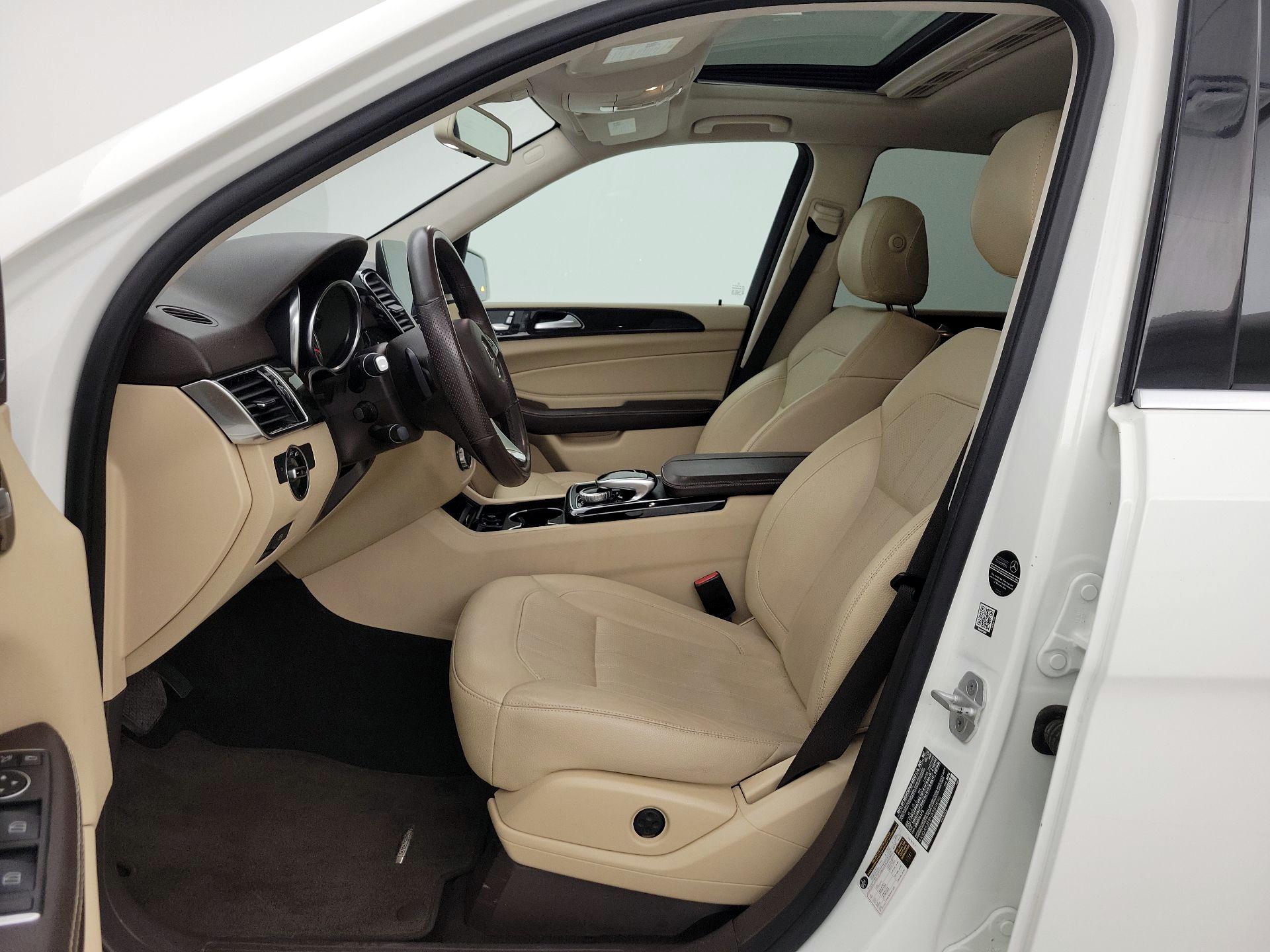 Thumbnail: 2017 Mercedes-Benz GLE - 11