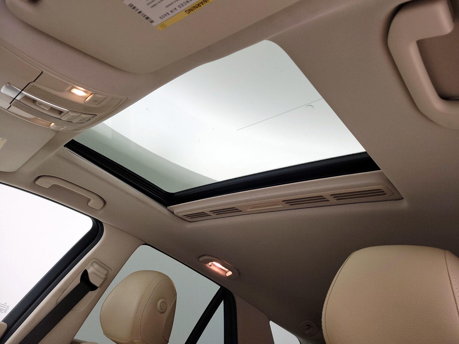 Thumbnail: 2017 Mercedes-Benz GLE - 20