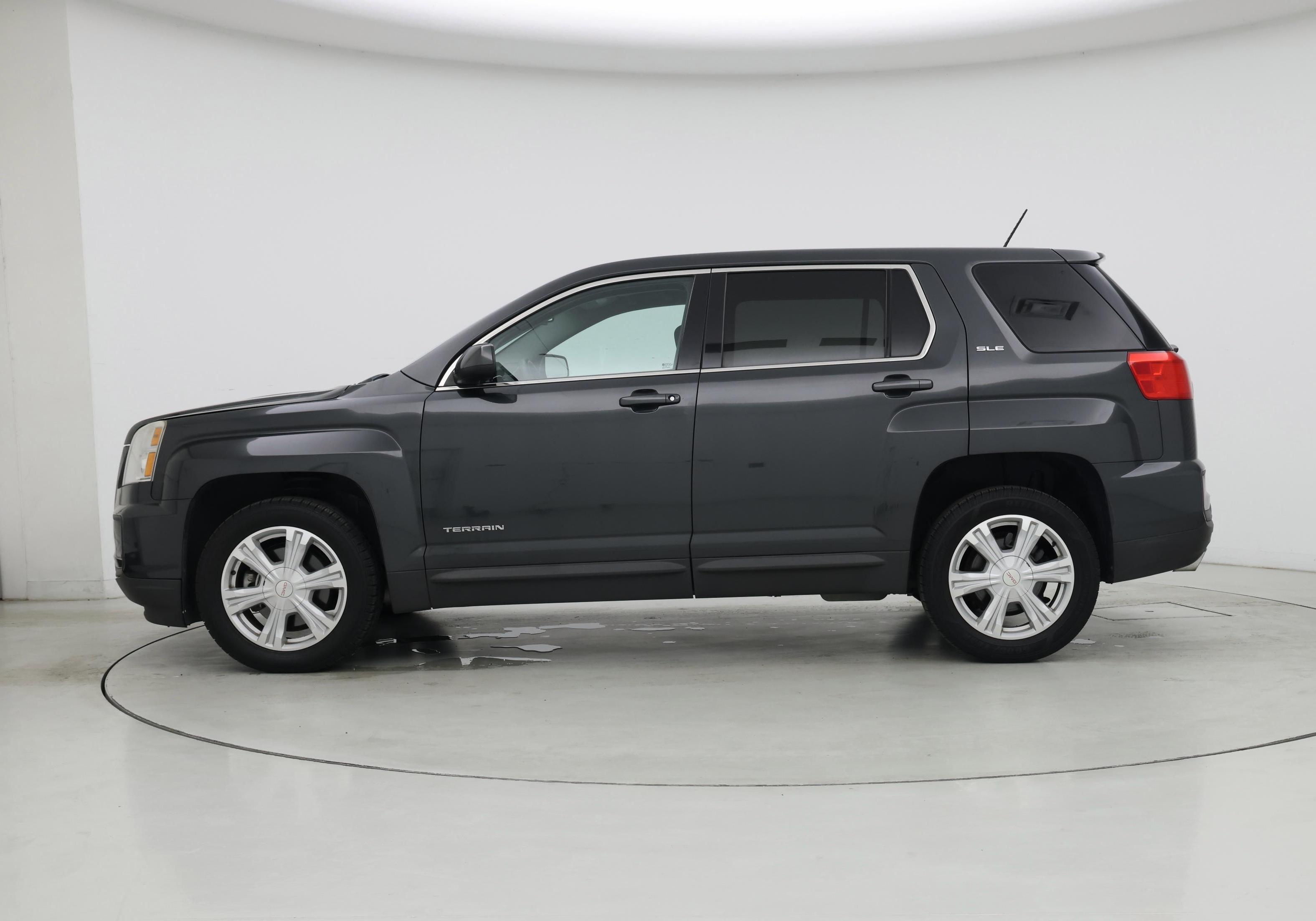 Thumbnail: 2017 GMC Terrain - 3