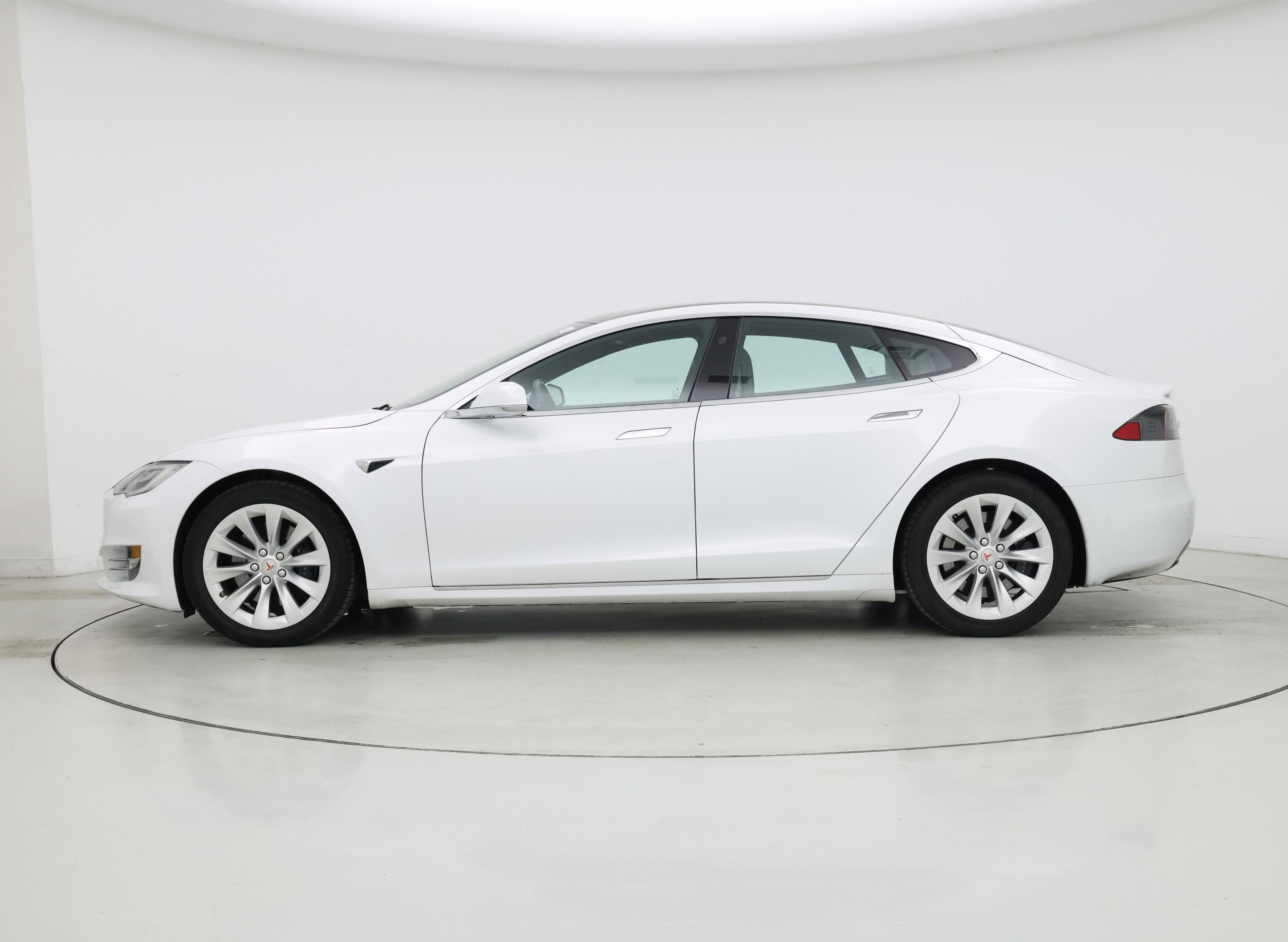 Thumbnail: 2019 Tesla Model S - 3