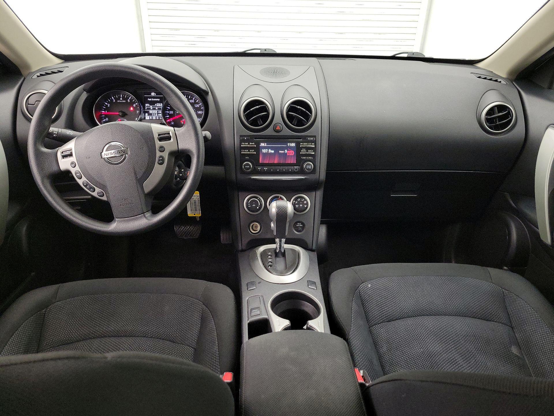 Thumbnail: 2015 Nissan Rogue - 9