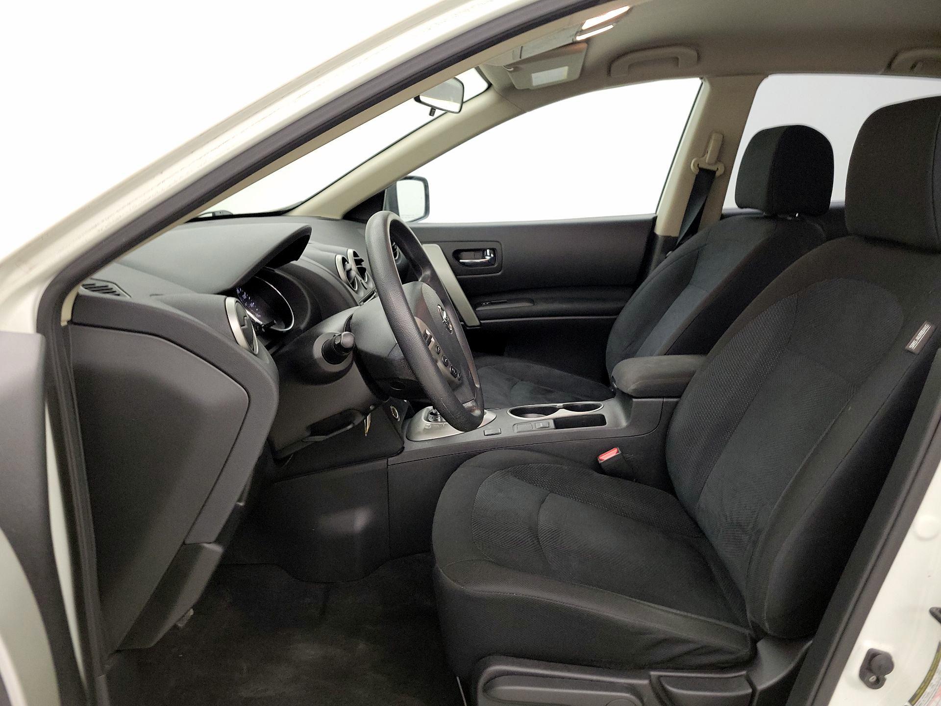 Thumbnail: 2015 Nissan Rogue - 11