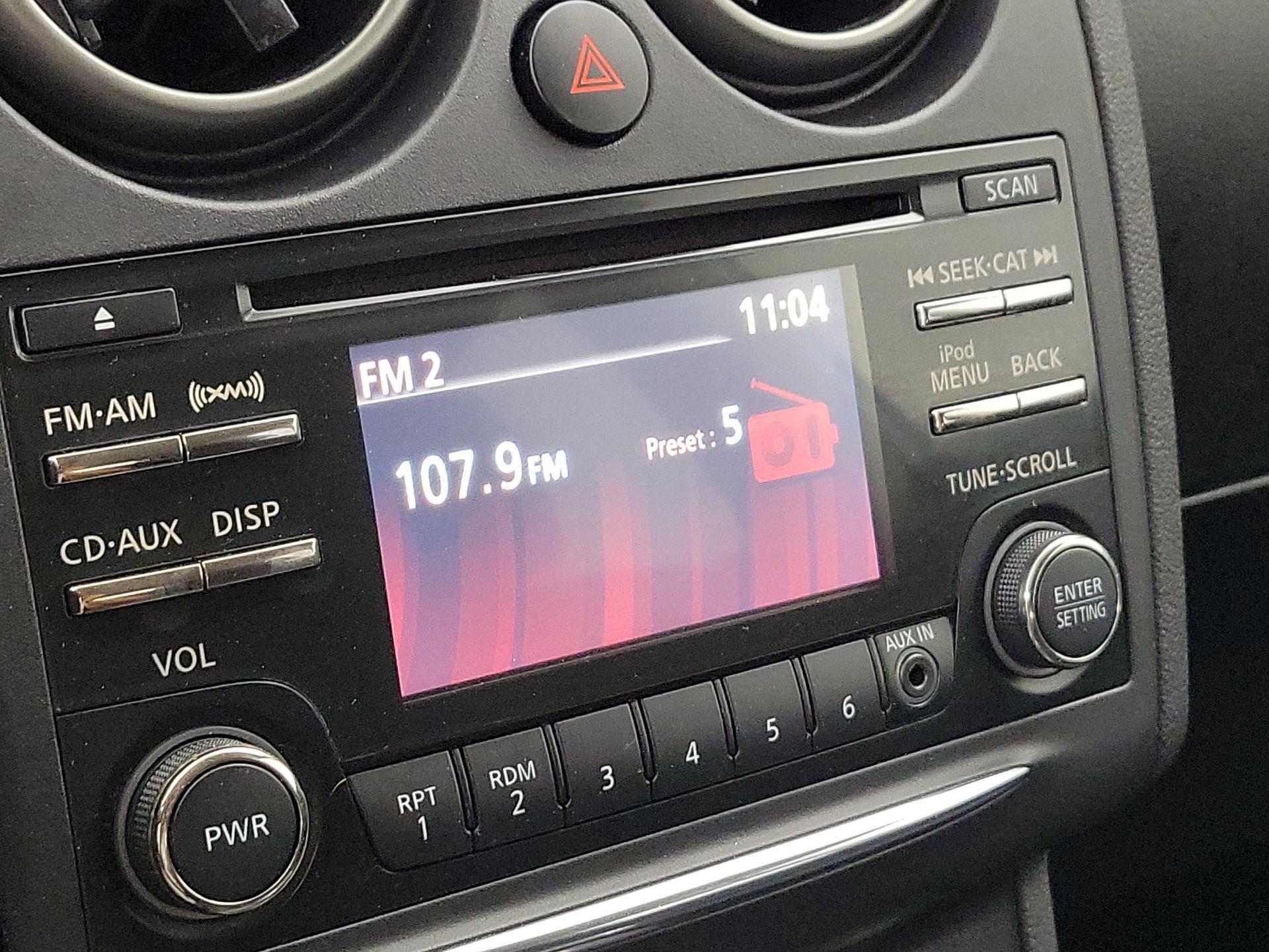 Thumbnail: 2015 Nissan Rogue - 15