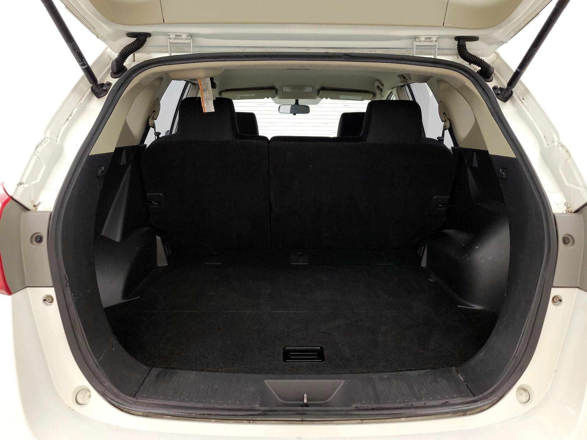 Thumbnail: 2015 Nissan Rogue - 20