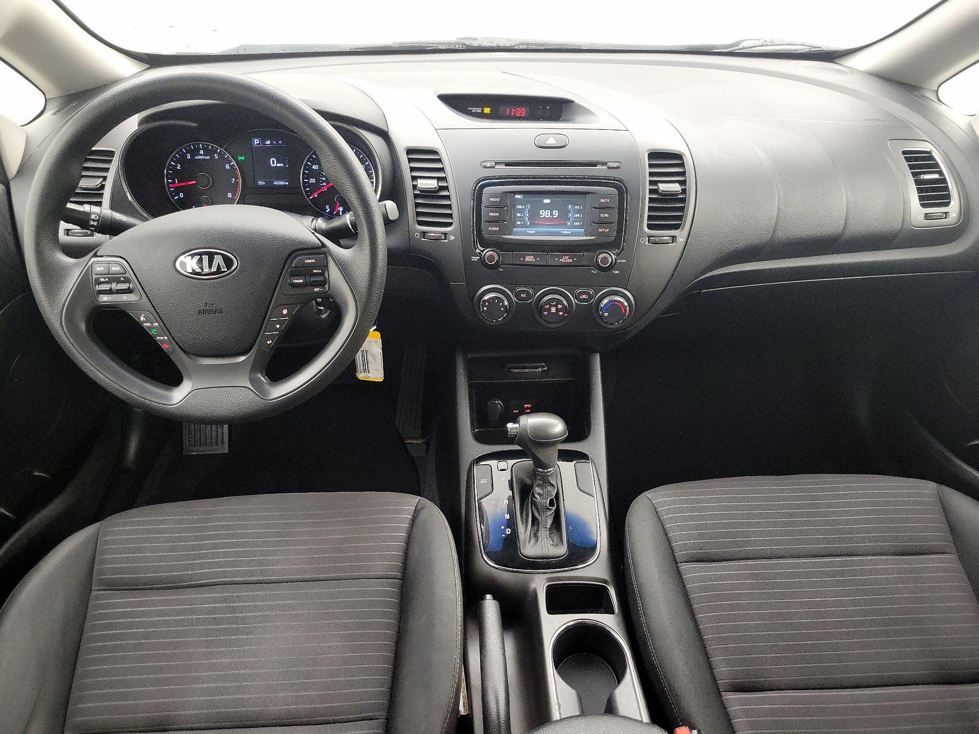 Thumbnail: 2017 Kia Forte - 9