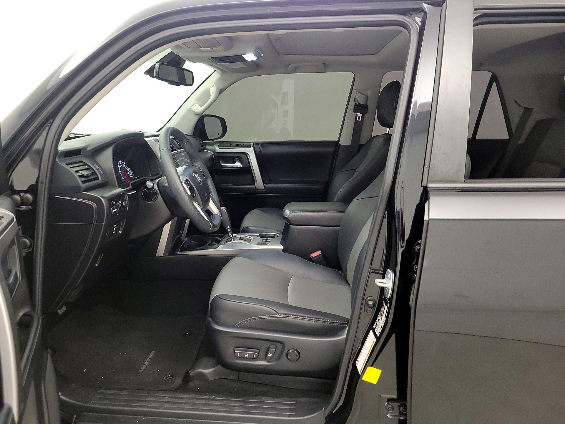 Thumbnail: 2021 Toyota 4Runner - 11