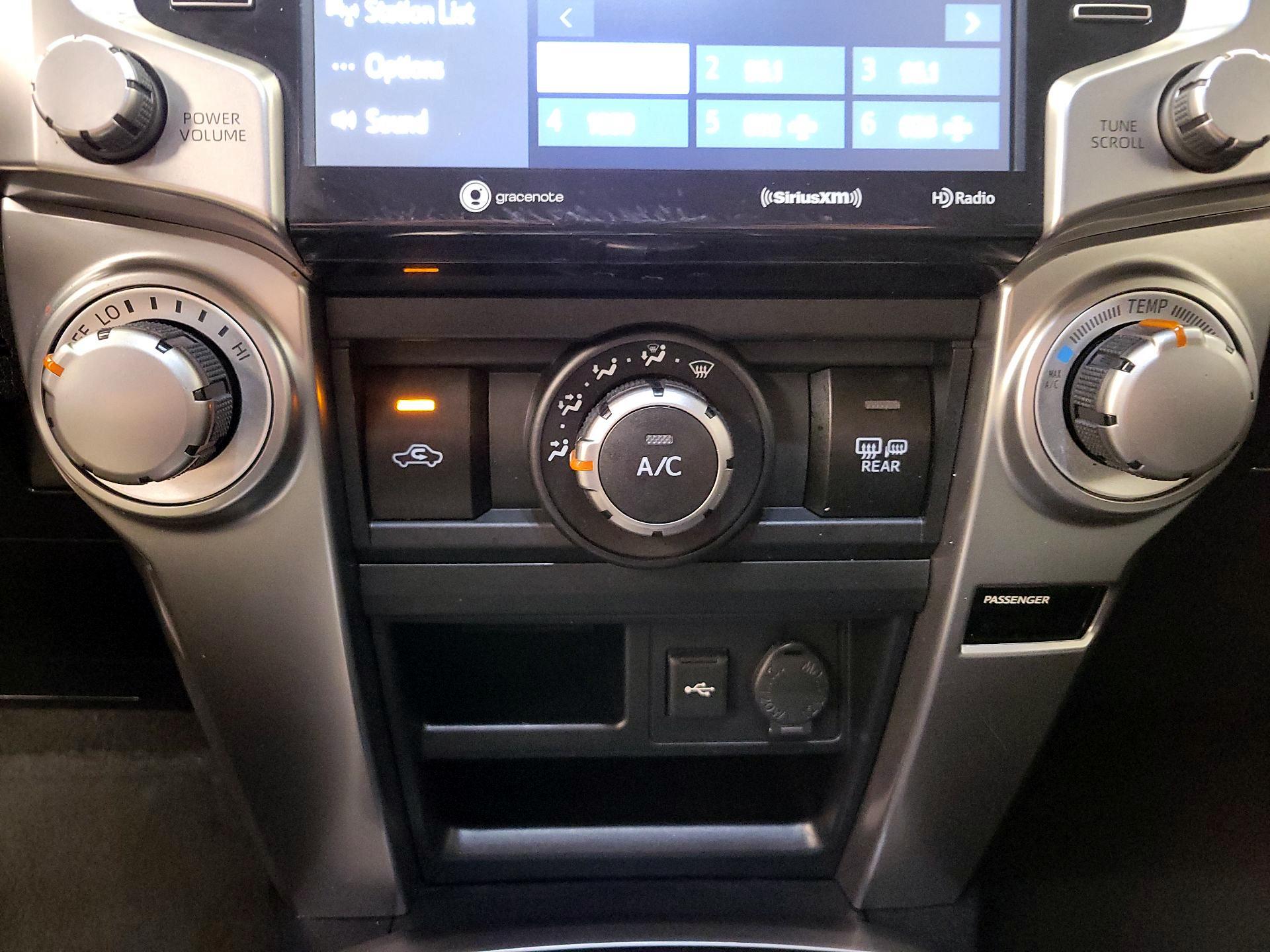 Thumbnail: 2021 Toyota 4Runner - 17