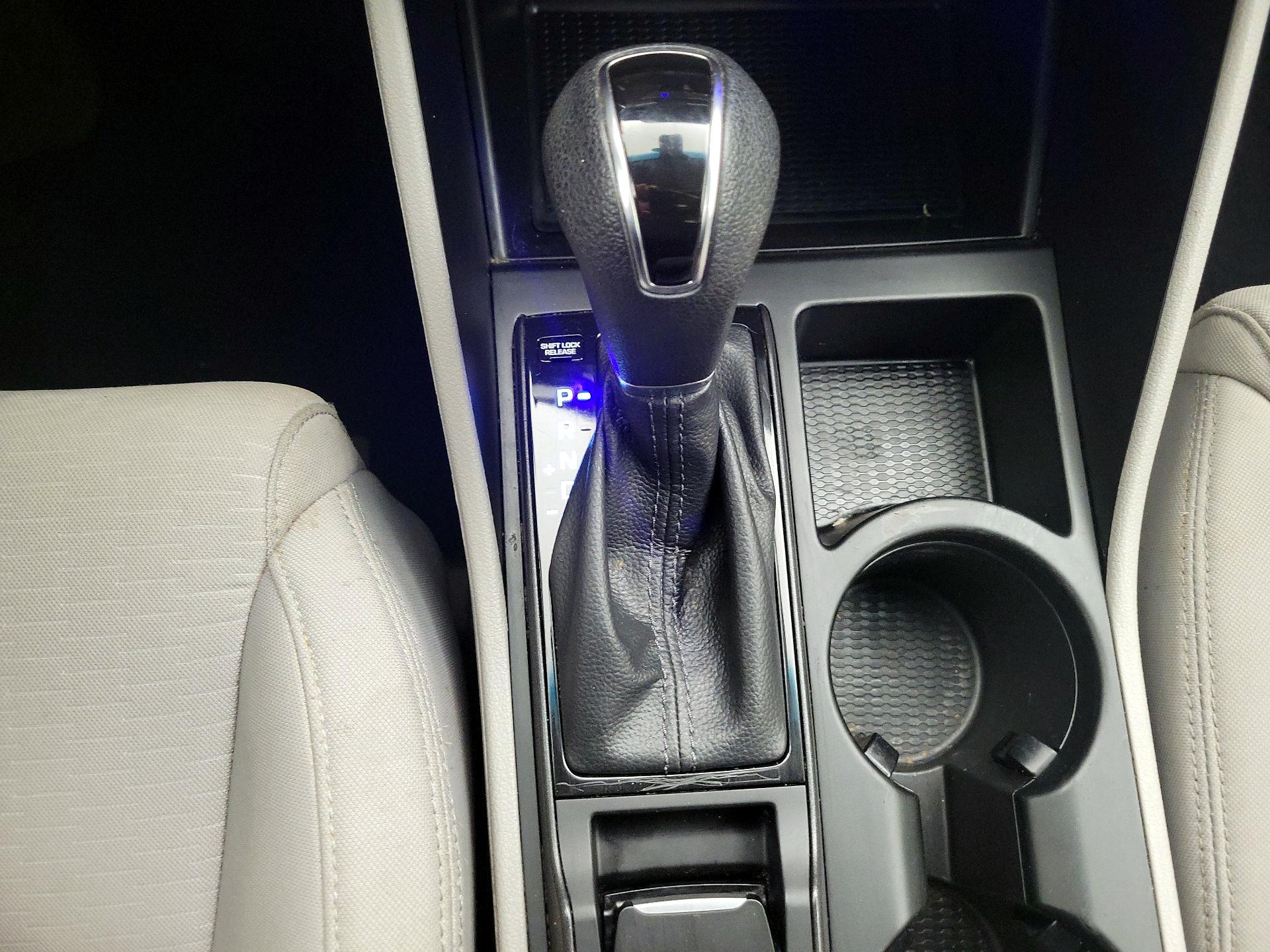 Thumbnail: 2020 Hyundai Tucson - 17