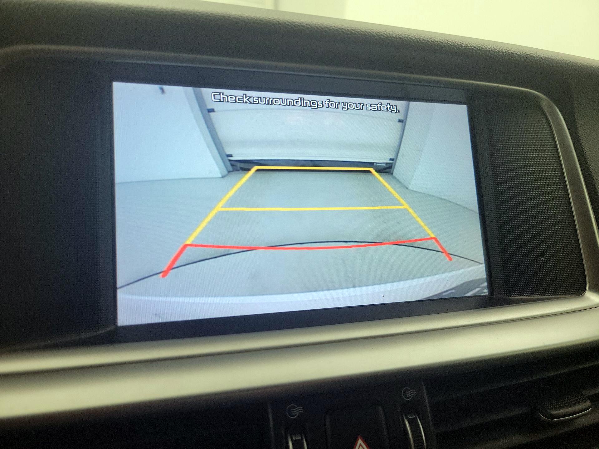 Thumbnail: 2019 Kia Optima - 14