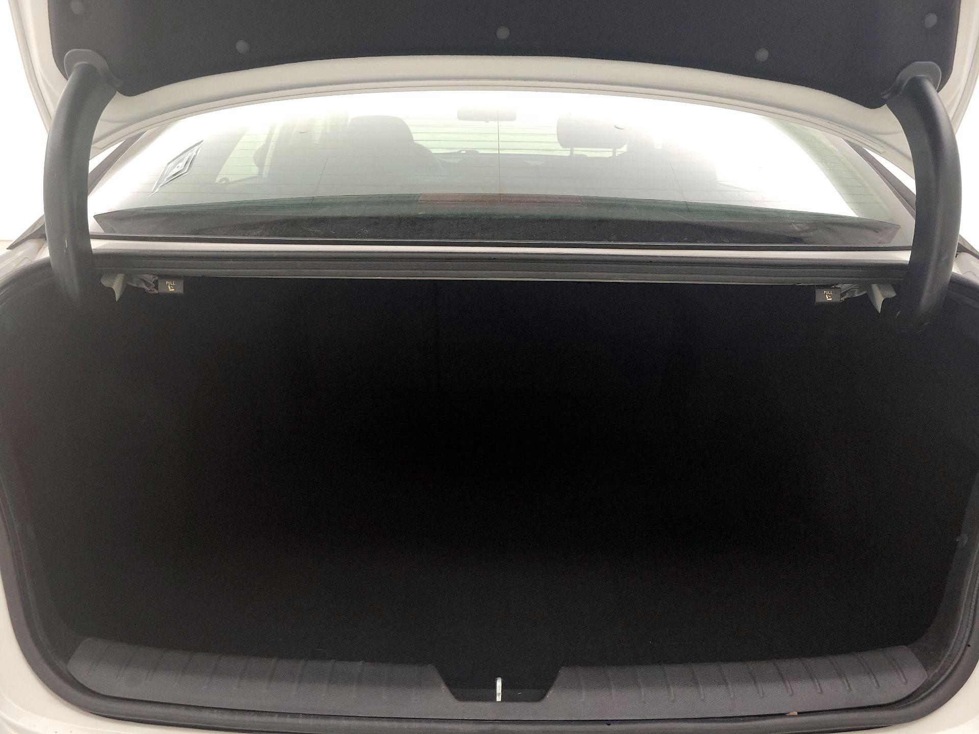 Thumbnail: 2019 Kia Optima - 19