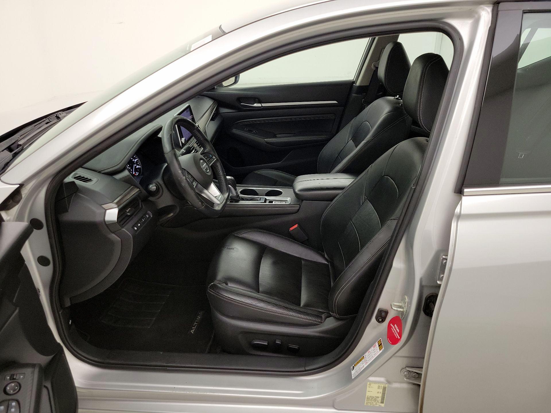 Thumbnail: 2019 Nissan Altima - 11