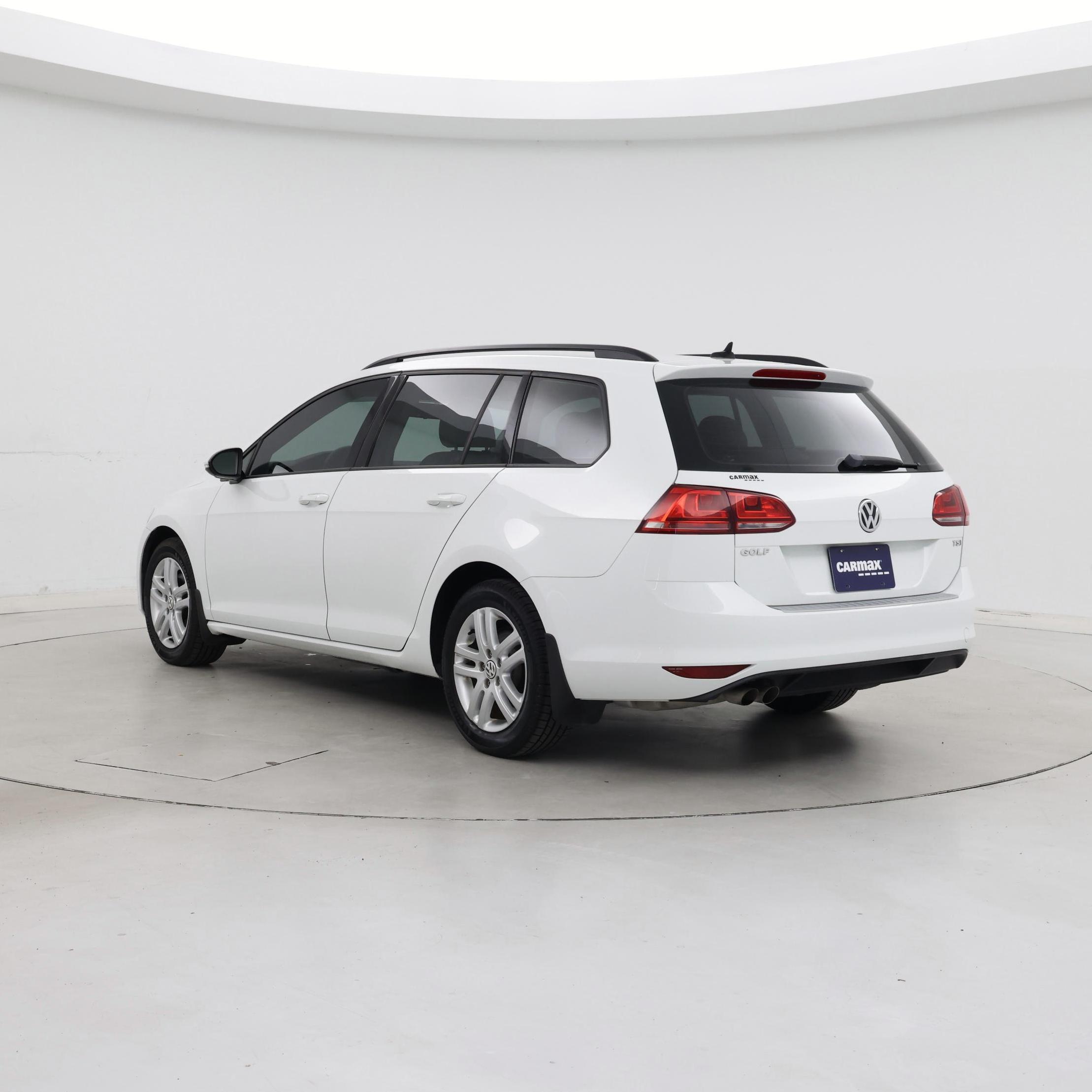 Thumbnail: 2015 Volkswagen Golf - 2