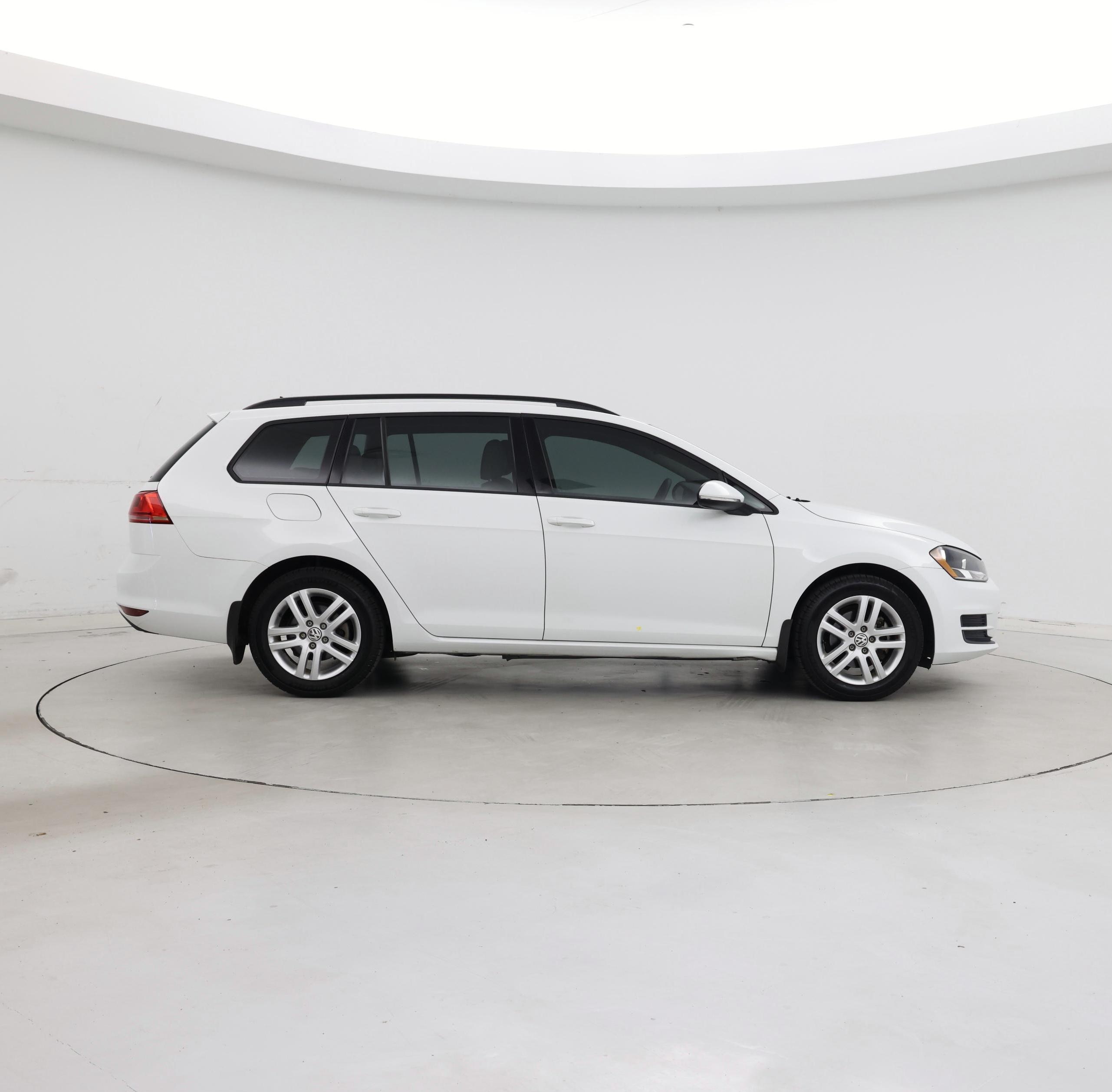 Thumbnail: 2015 Volkswagen Golf - 7