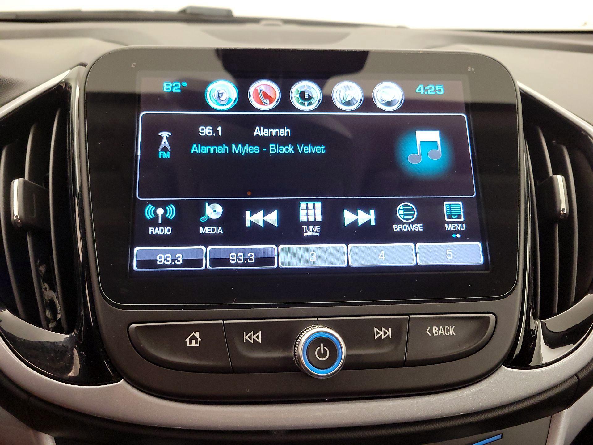 Thumbnail: 2018 Chevrolet Volt - 15