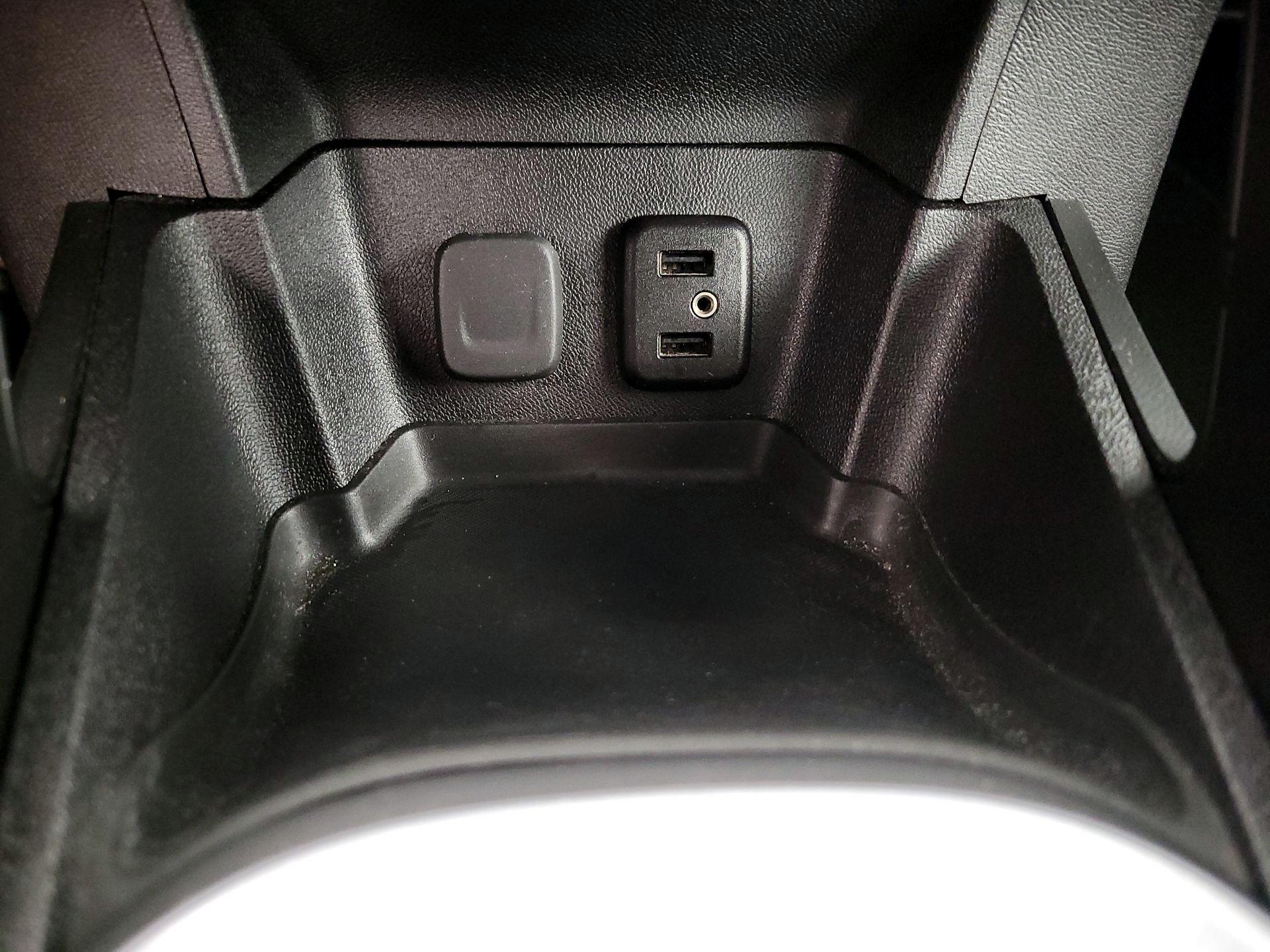 Thumbnail: 2018 Chevrolet Volt - 18