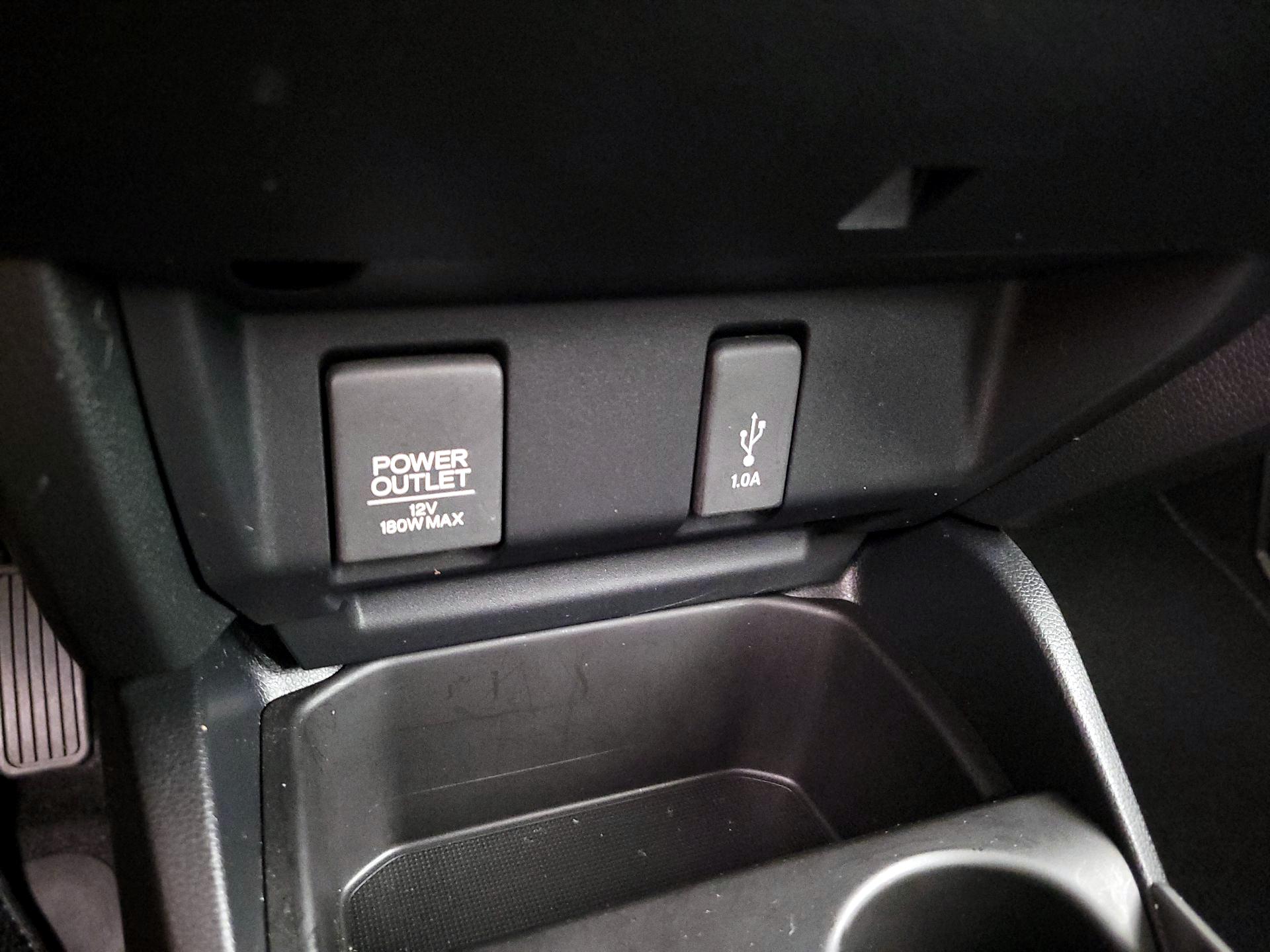 Thumbnail: 2018 Honda Fit - 18