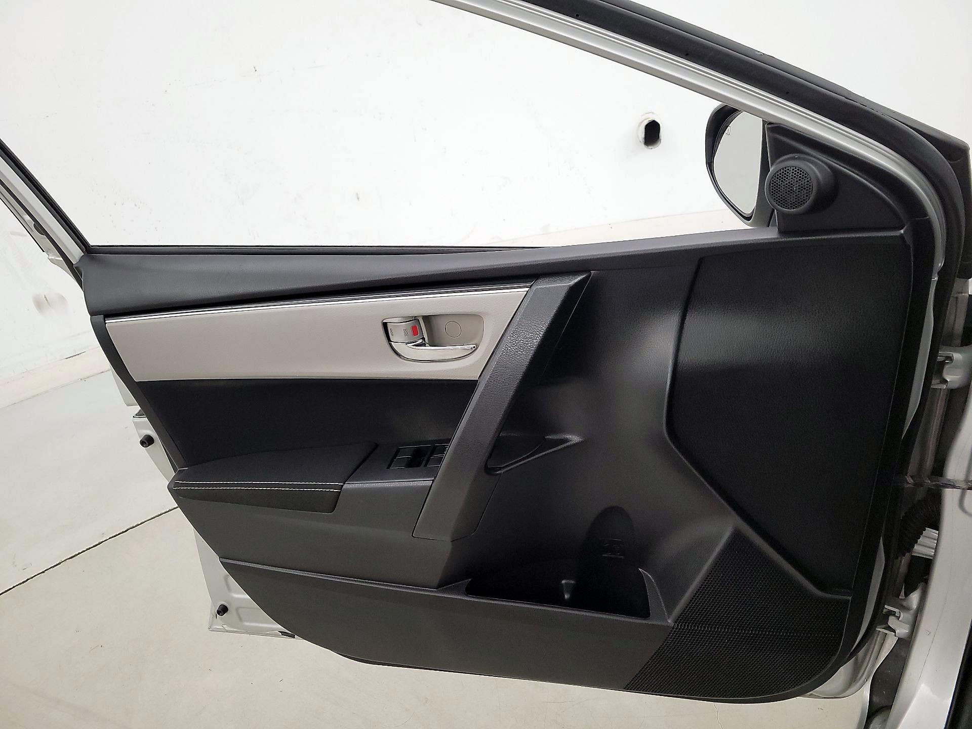 Thumbnail: 2019 Toyota Corolla - 12