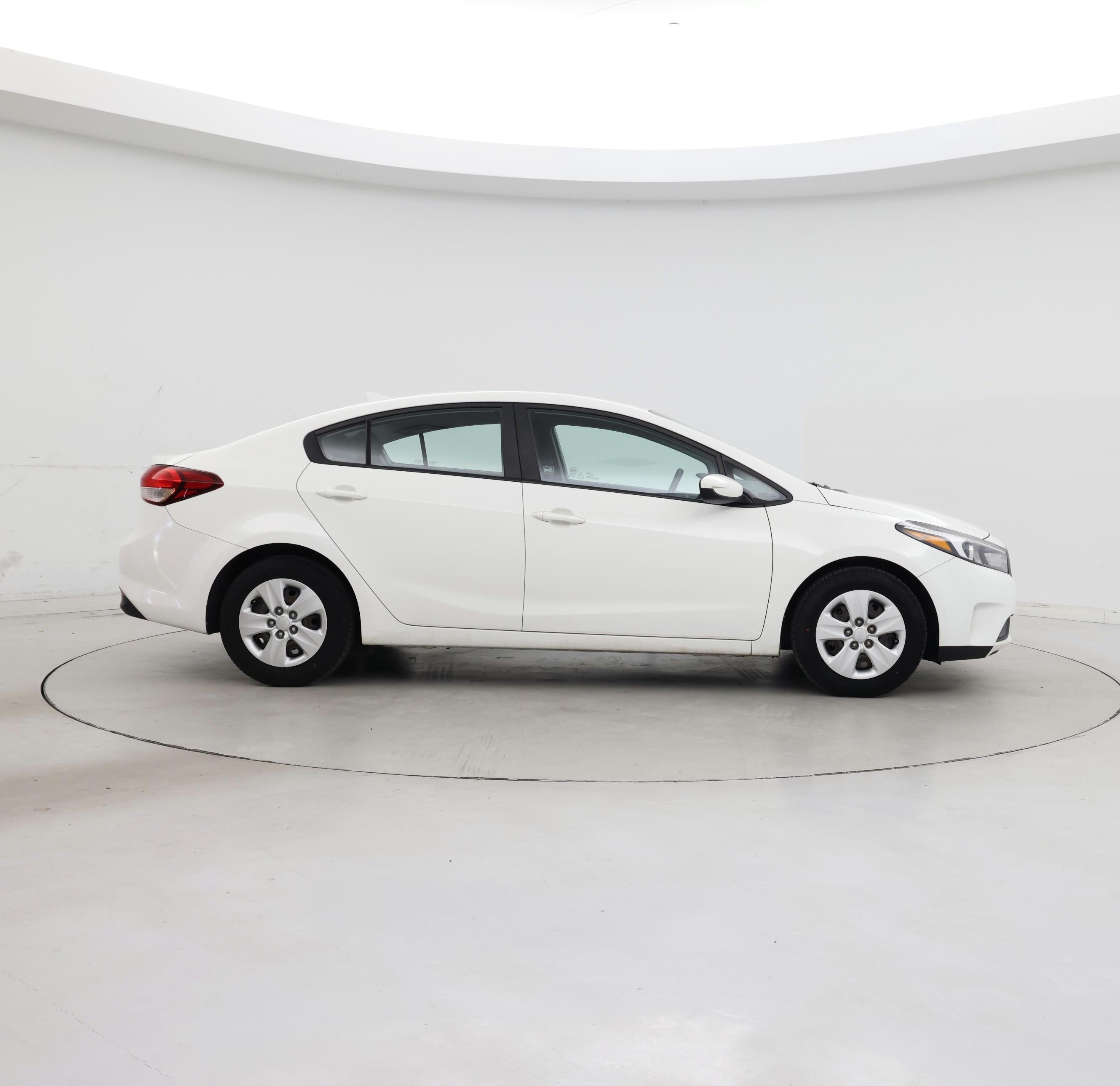 Thumbnail: 2017 Kia Forte - 7
