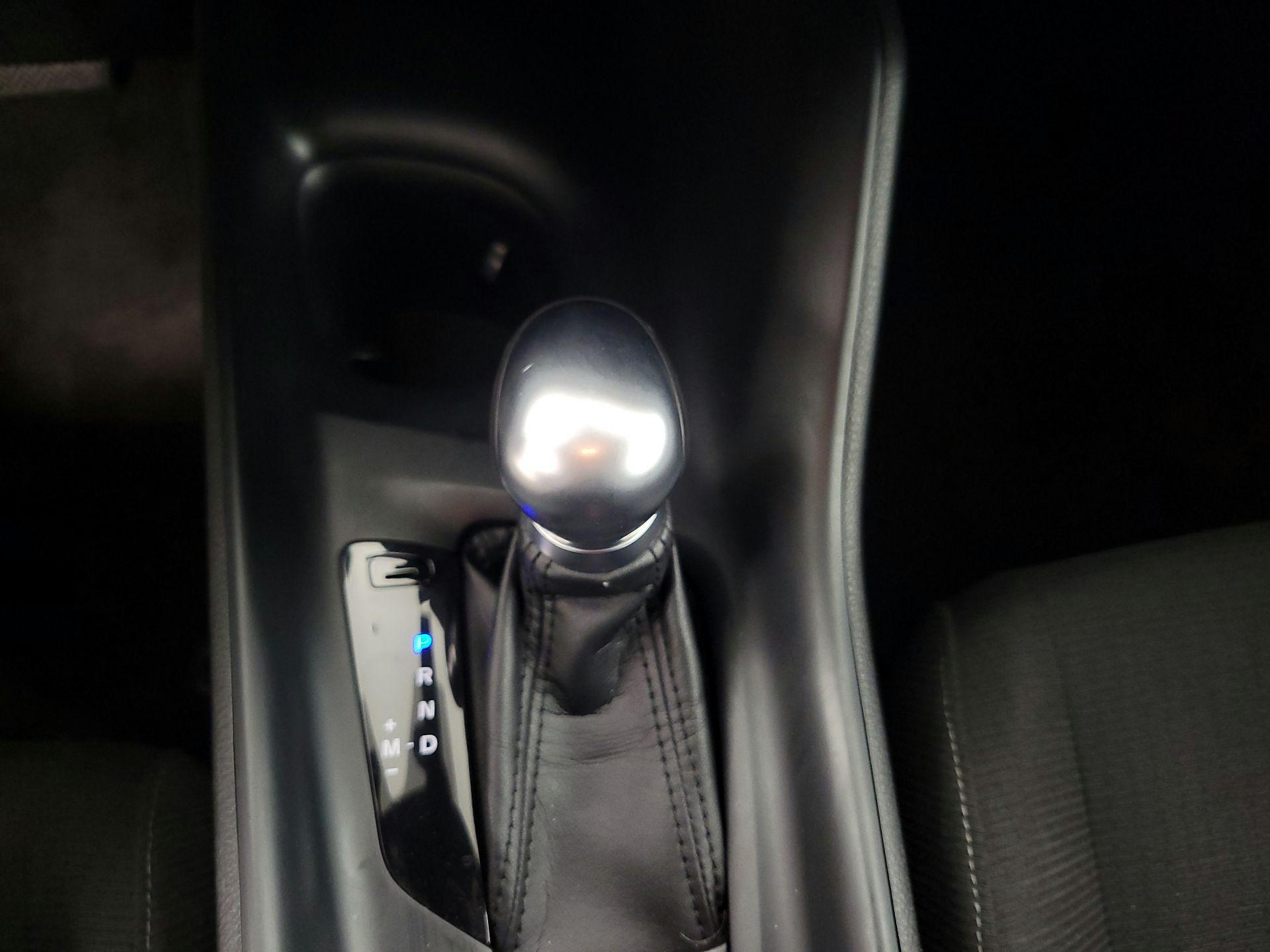 Thumbnail: 2018 Toyota C-HR - 16