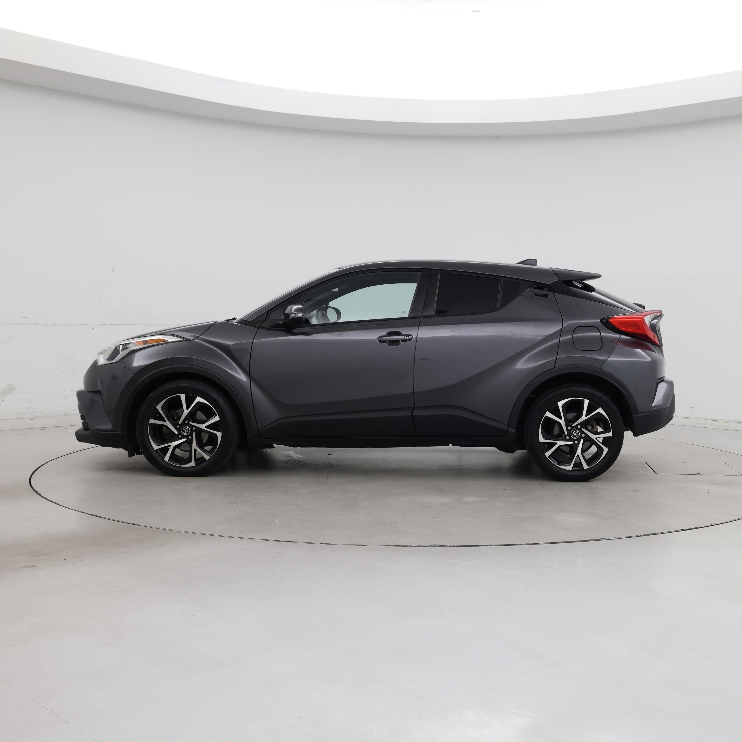 Thumbnail: 2018 Toyota C-HR - 3