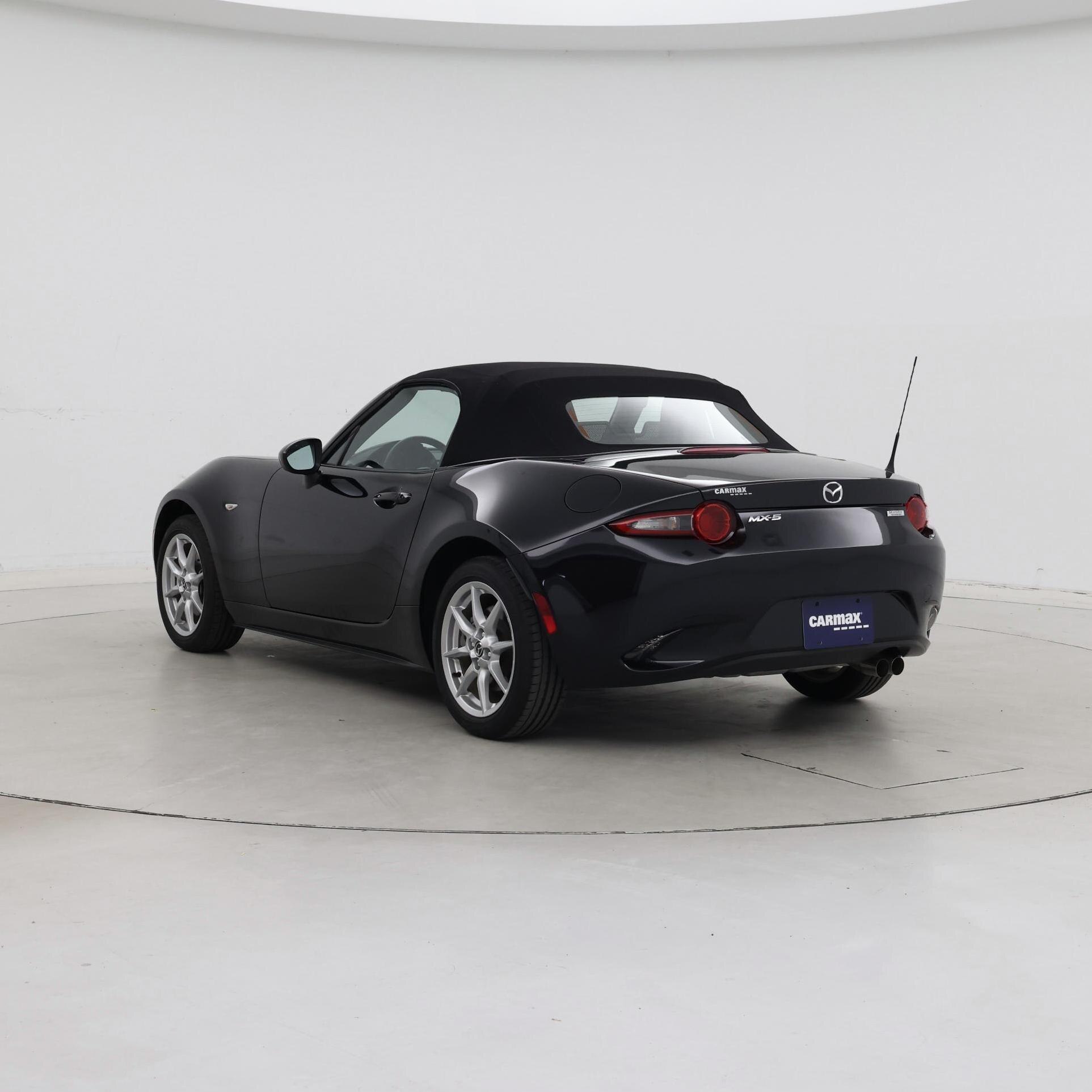 Thumbnail: 2016 Mazda MX-5 Miata - 2