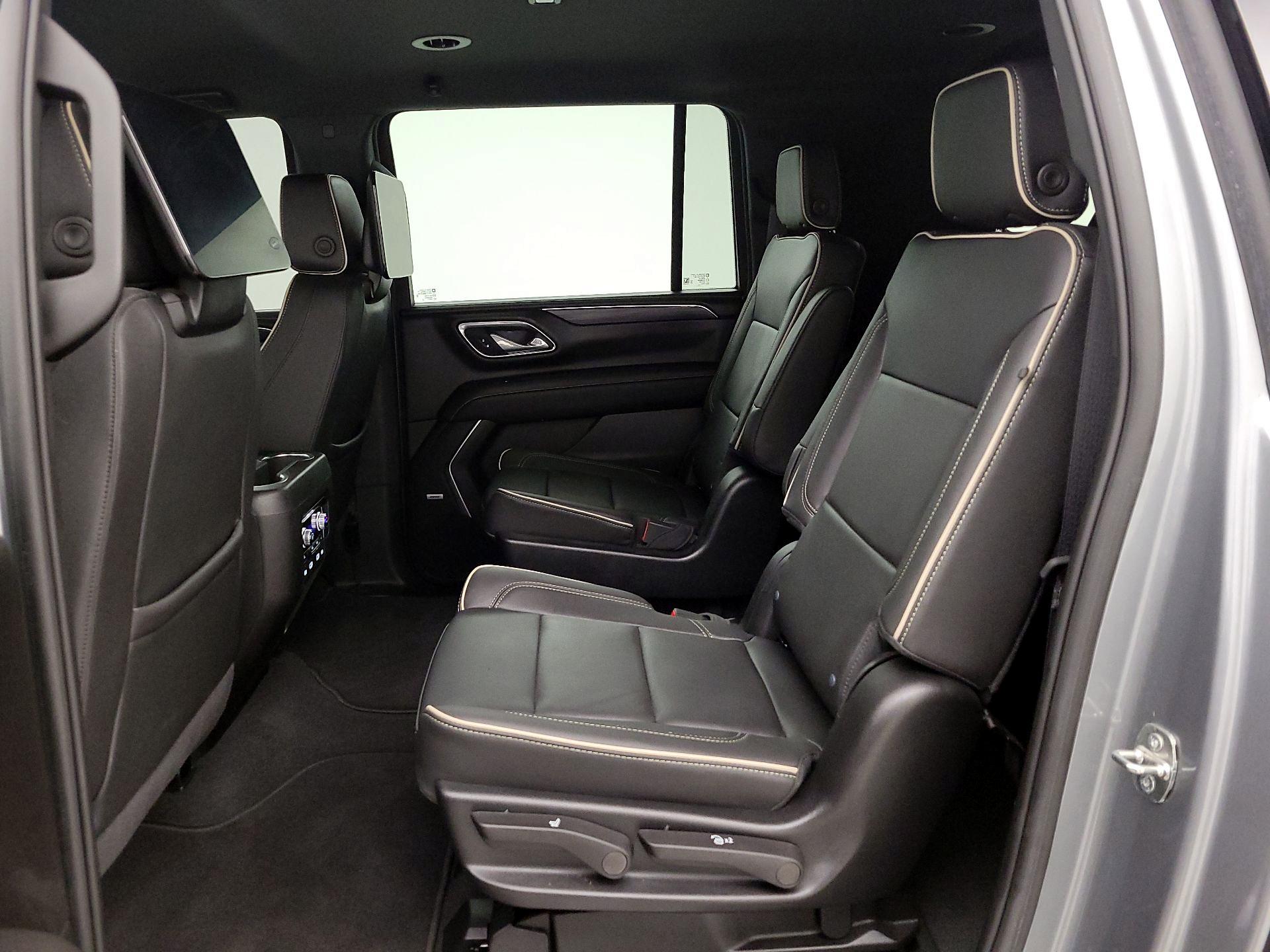 Thumbnail: 2024 GMC Yukon XL - 19