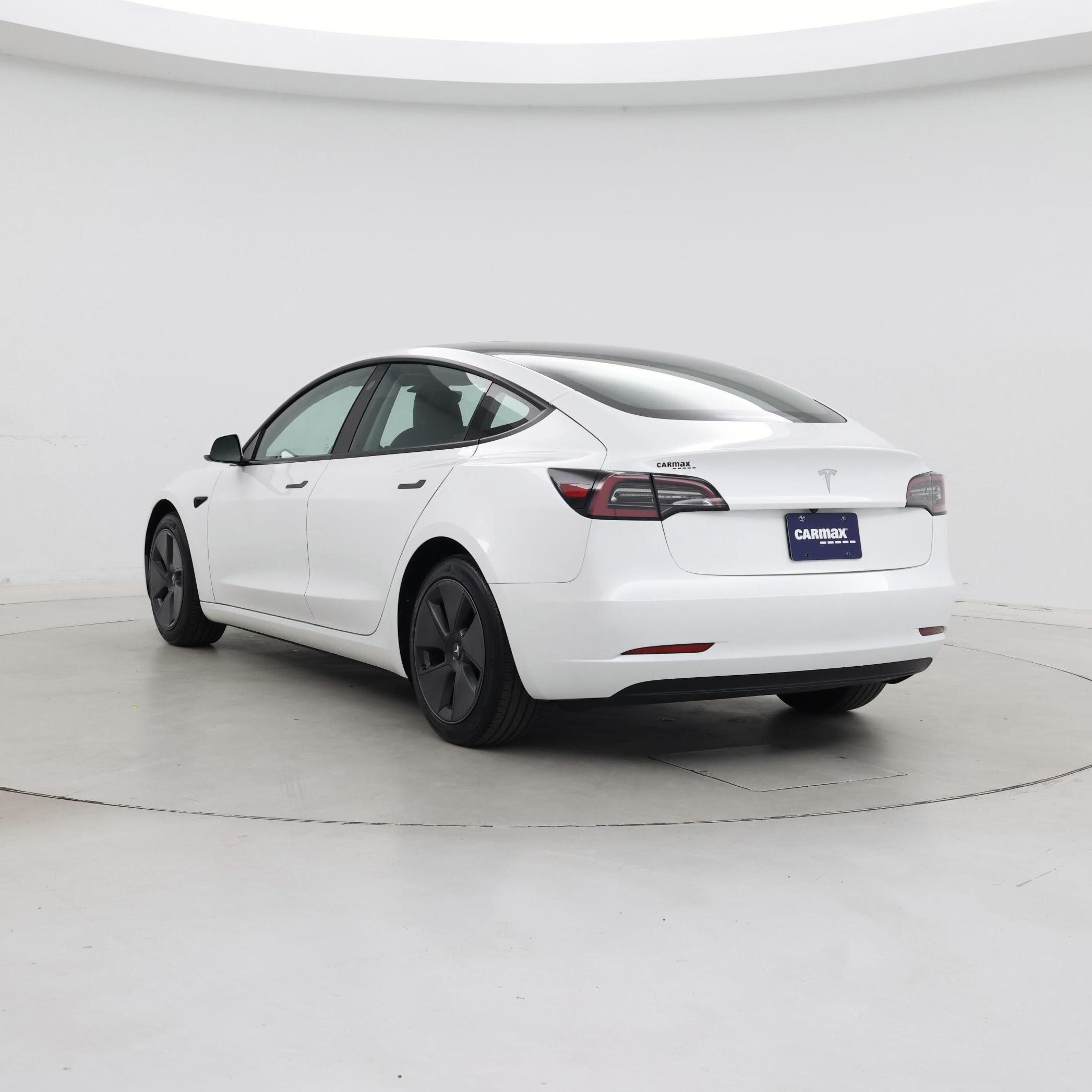 Thumbnail: 2023 Tesla Model 3 - 2