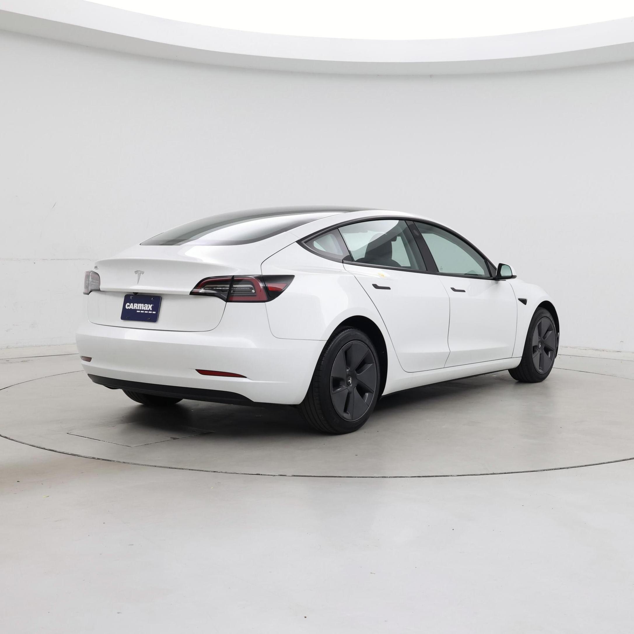 Thumbnail: 2023 Tesla Model 3 - 8