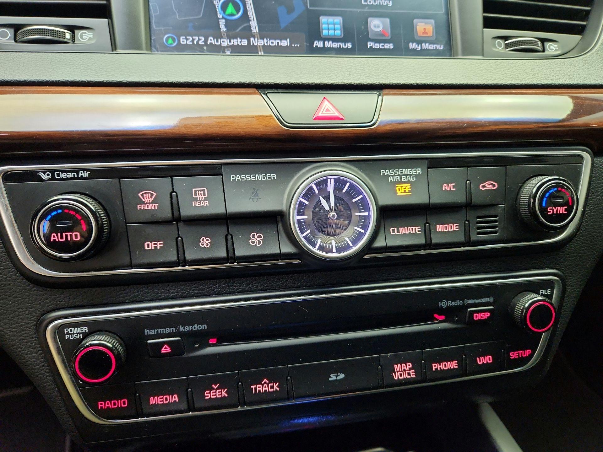 Thumbnail: 2017 Kia Cadenza - 17