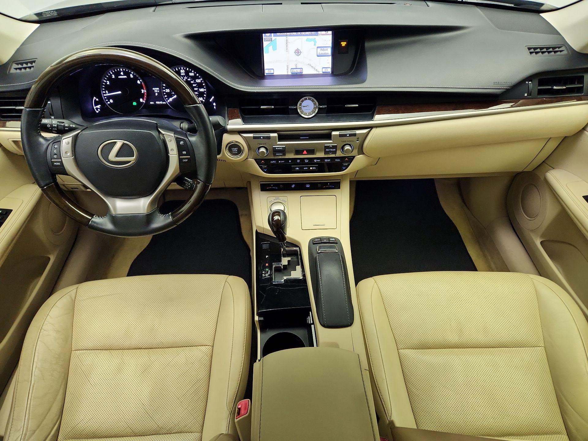 Thumbnail: 2014 Lexus ES - 9