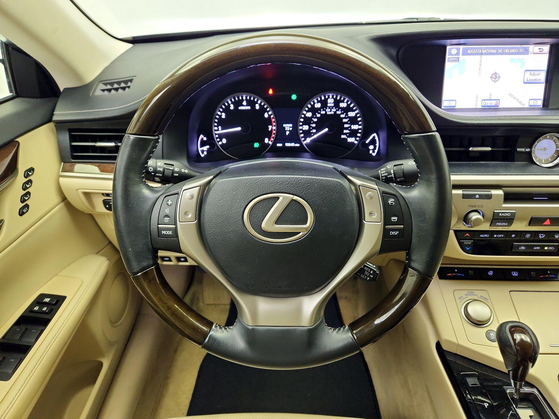 Thumbnail: 2014 Lexus ES - 10