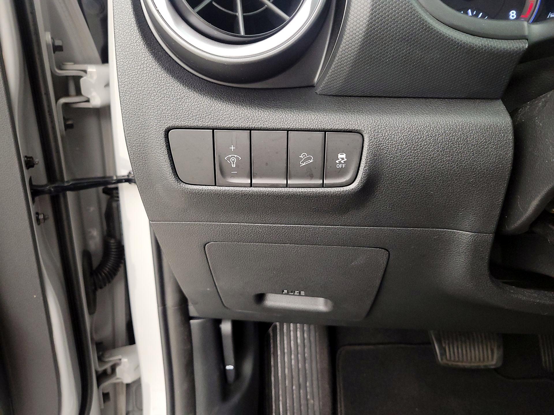 Thumbnail: 2022 Hyundai Kona - 13