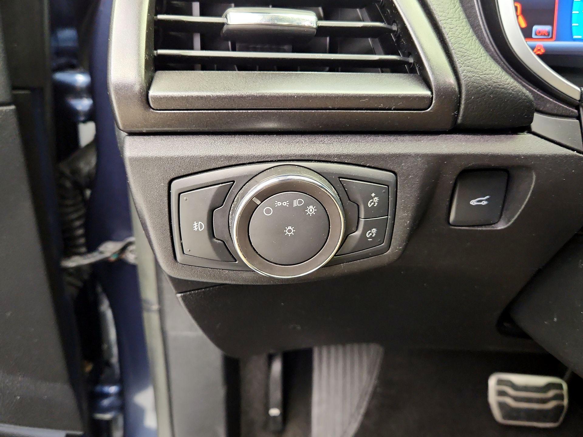 Thumbnail: 2018 Ford Fusion - 13