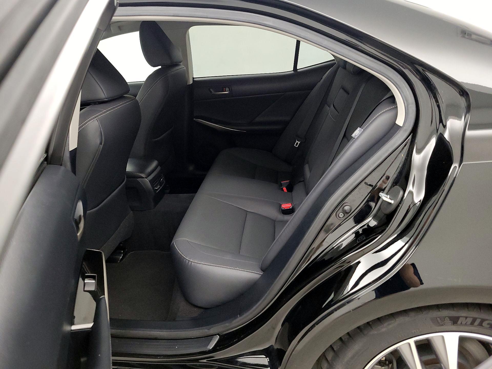 Thumbnail: 2019 Lexus IS - 20