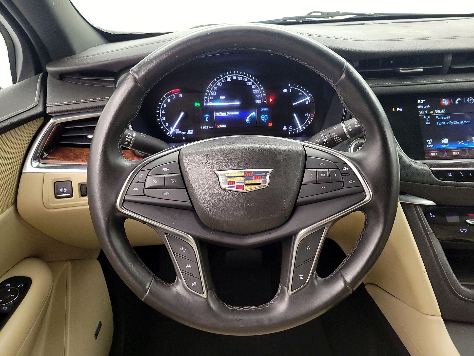 Thumbnail: 2019 Cadillac XT5 - 10