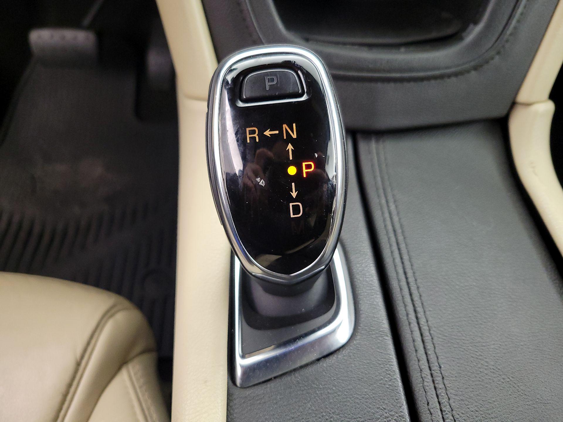 Thumbnail: 2019 Cadillac XT5 - 17