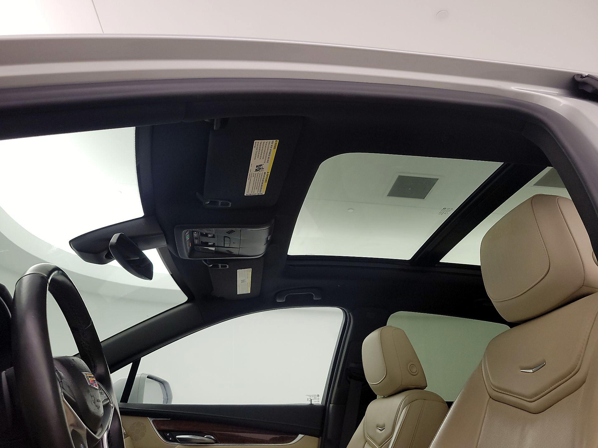 Thumbnail: 2019 Cadillac XT5 - 19