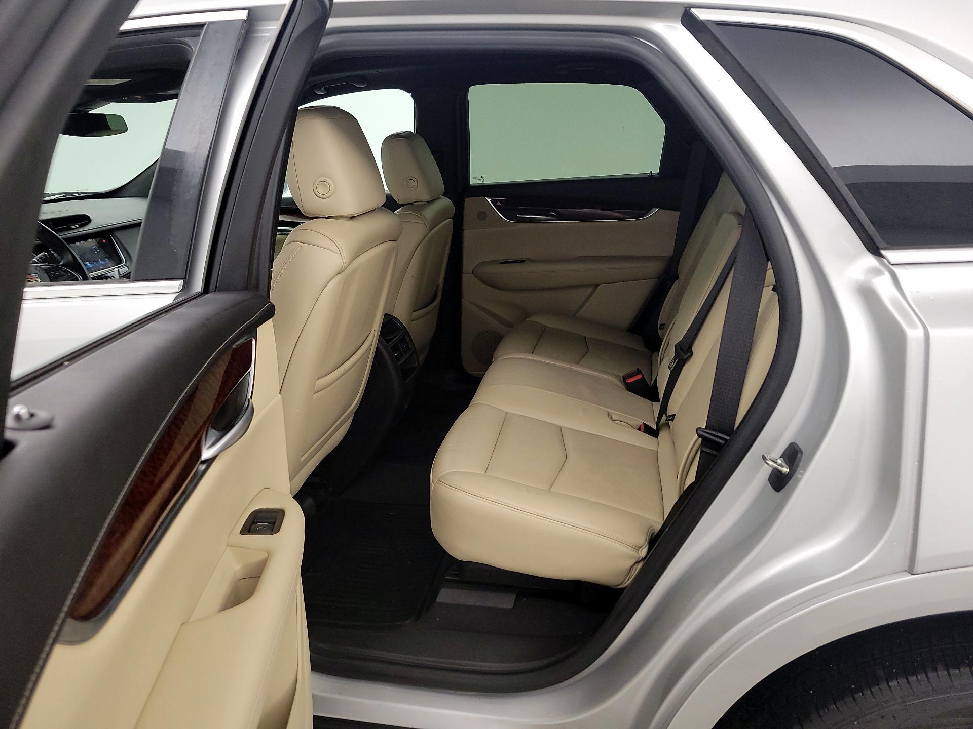 Thumbnail: 2019 Cadillac XT5 - 20